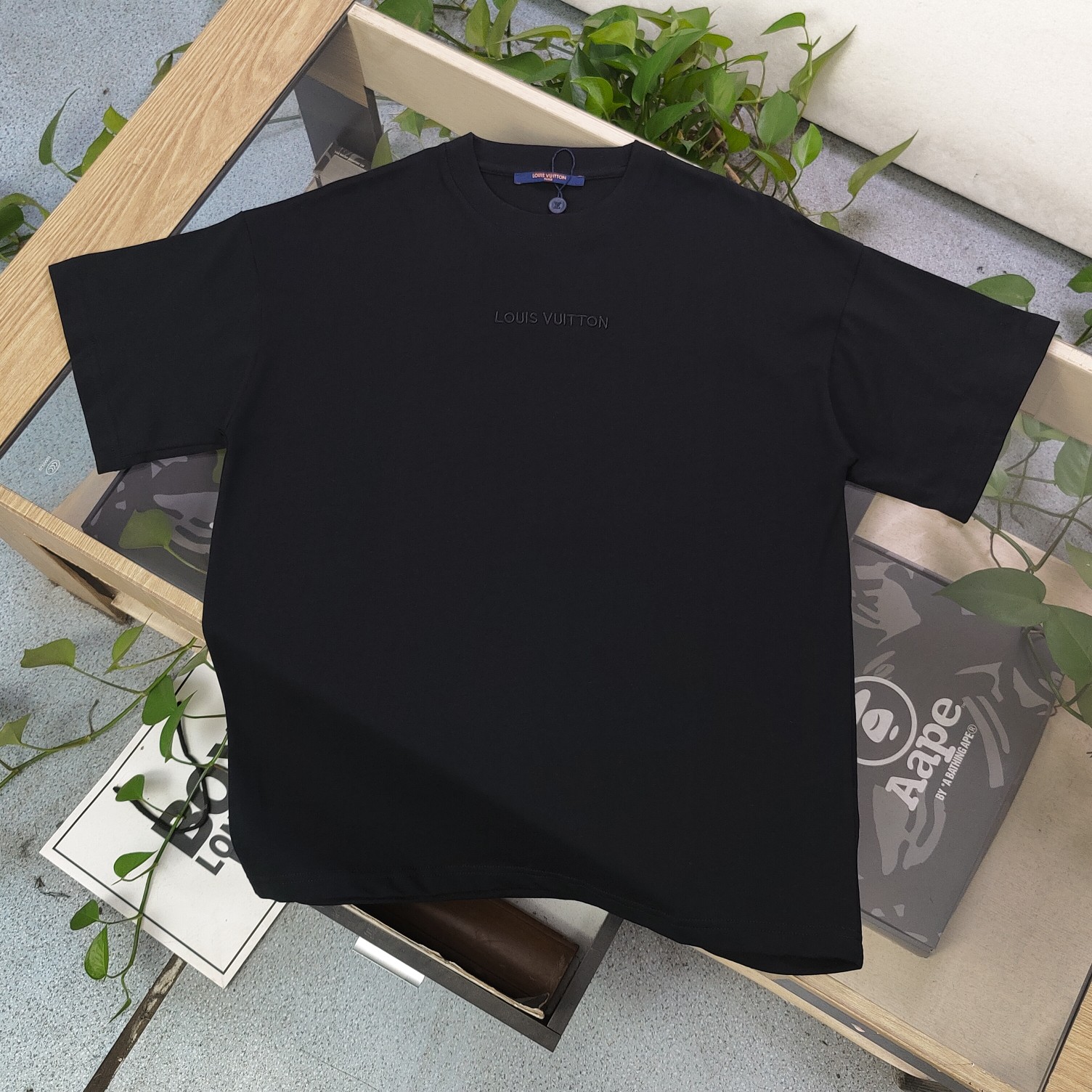 Louis Vuitton Clothing T-Shirt Black Embroidery Unisex Cotton Short Sleeve