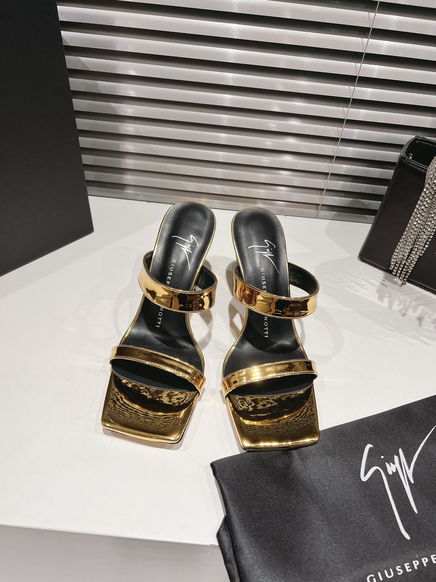 We Offer
 Giuseppe Zanotti Shoes Sandals Calfskin Cowhide Genuine Leather Sheepskin Spring Collection