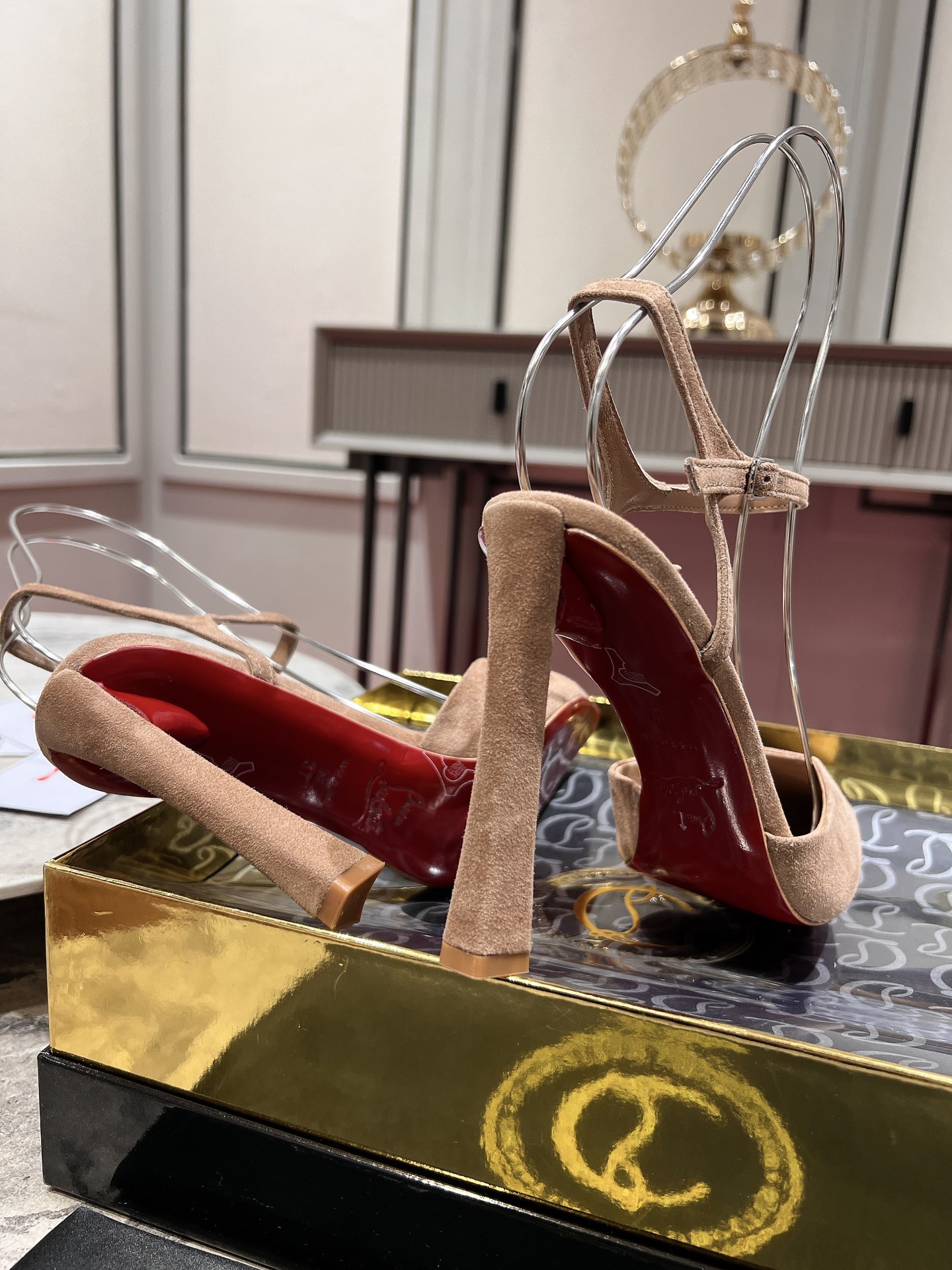Christian Louboutin Condora Riviera Khaki Suede Heeled Sandals 10 i1726387871 4559 6