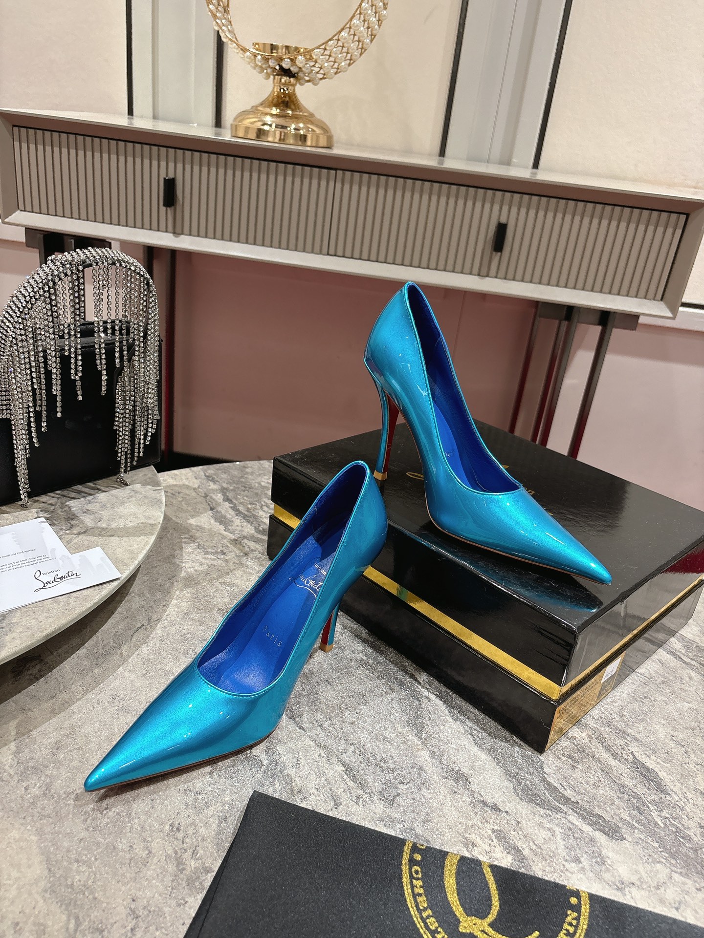 The One-Shoe: Louboutin Red Heel with Everlasting Red Base, Black Calf Skin, 10cm High - 图片 3