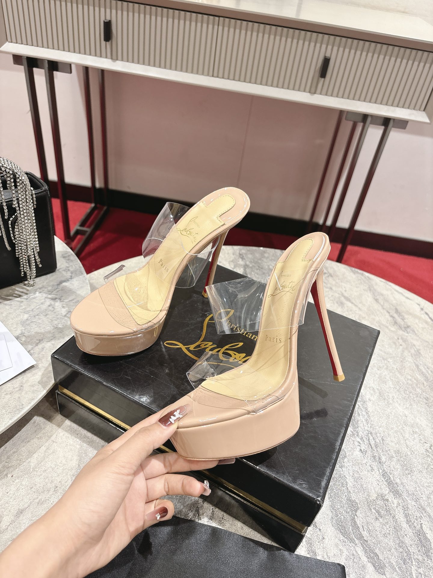 Maison Christian Louboutin Justin Nothin Alta 15cm Water Table Slippers - 图片 1