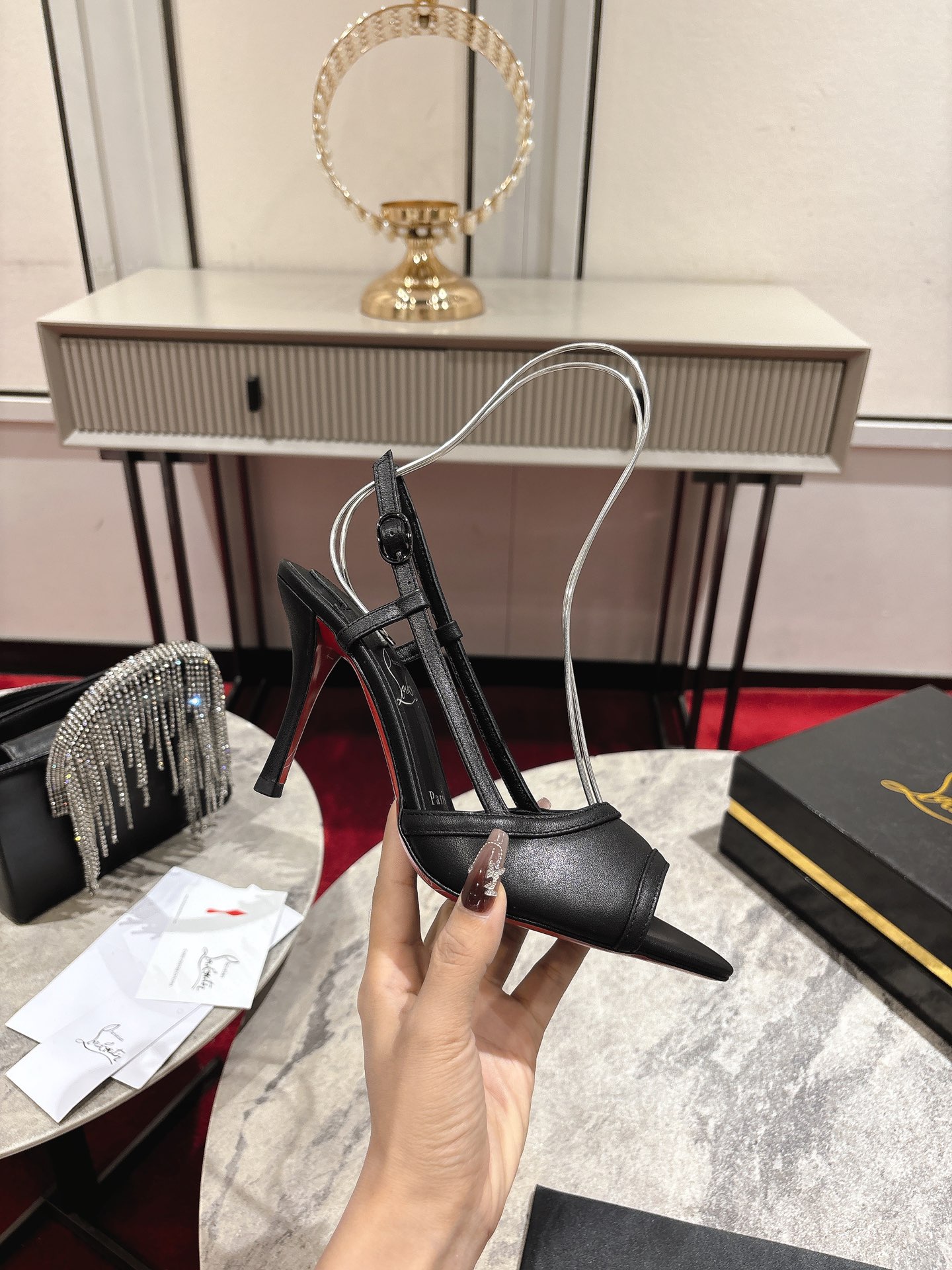 Christian Louboutin White Calfskin Sandals with Crystal Detail, 85mm heel, sizes 34-43. Signature red soles. - 图片 4