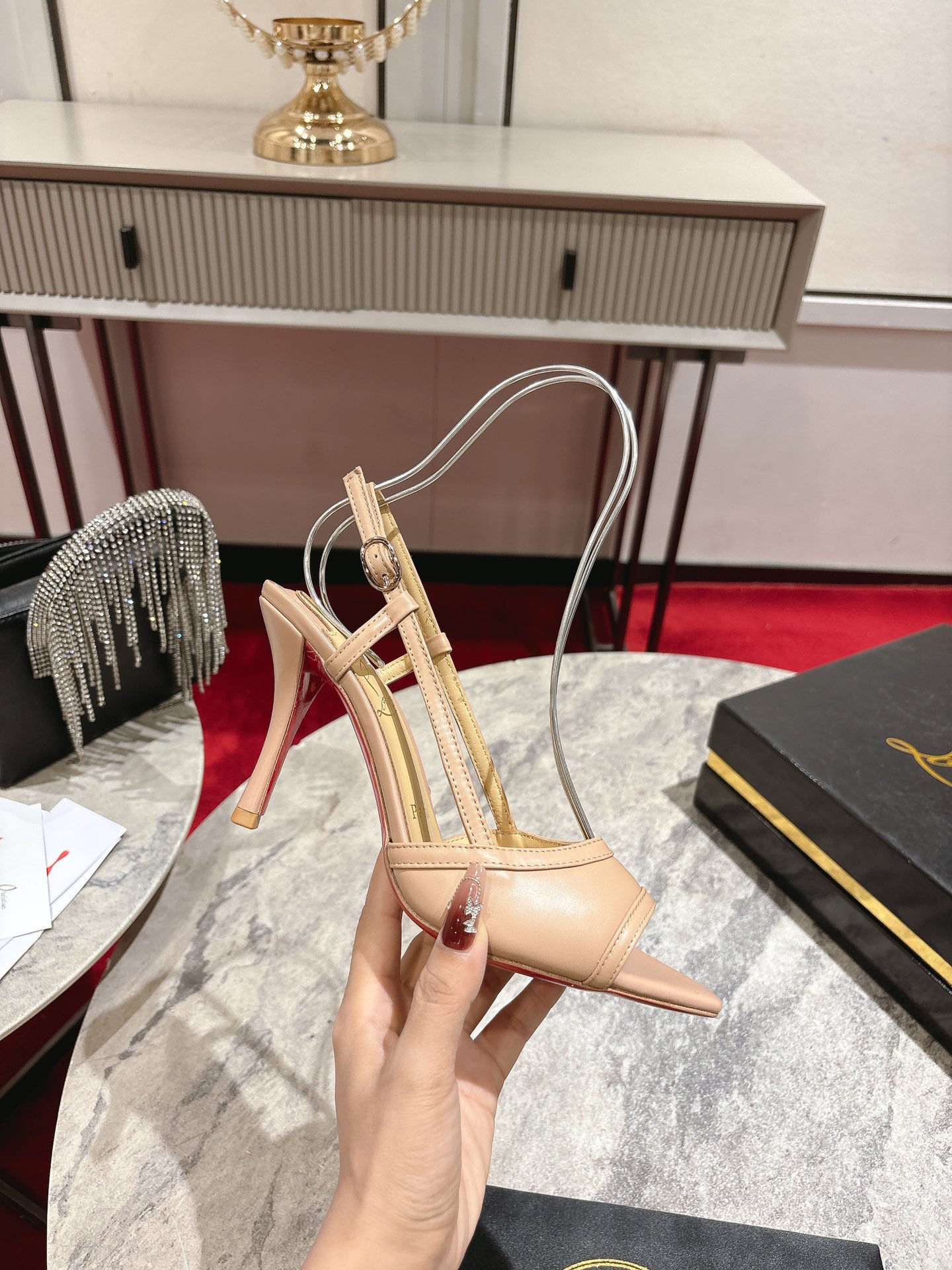 “Christian Louboutin White Calf Skin Crystal Sandals with 85mm Heel Height | Size 34-43” - 图片 5