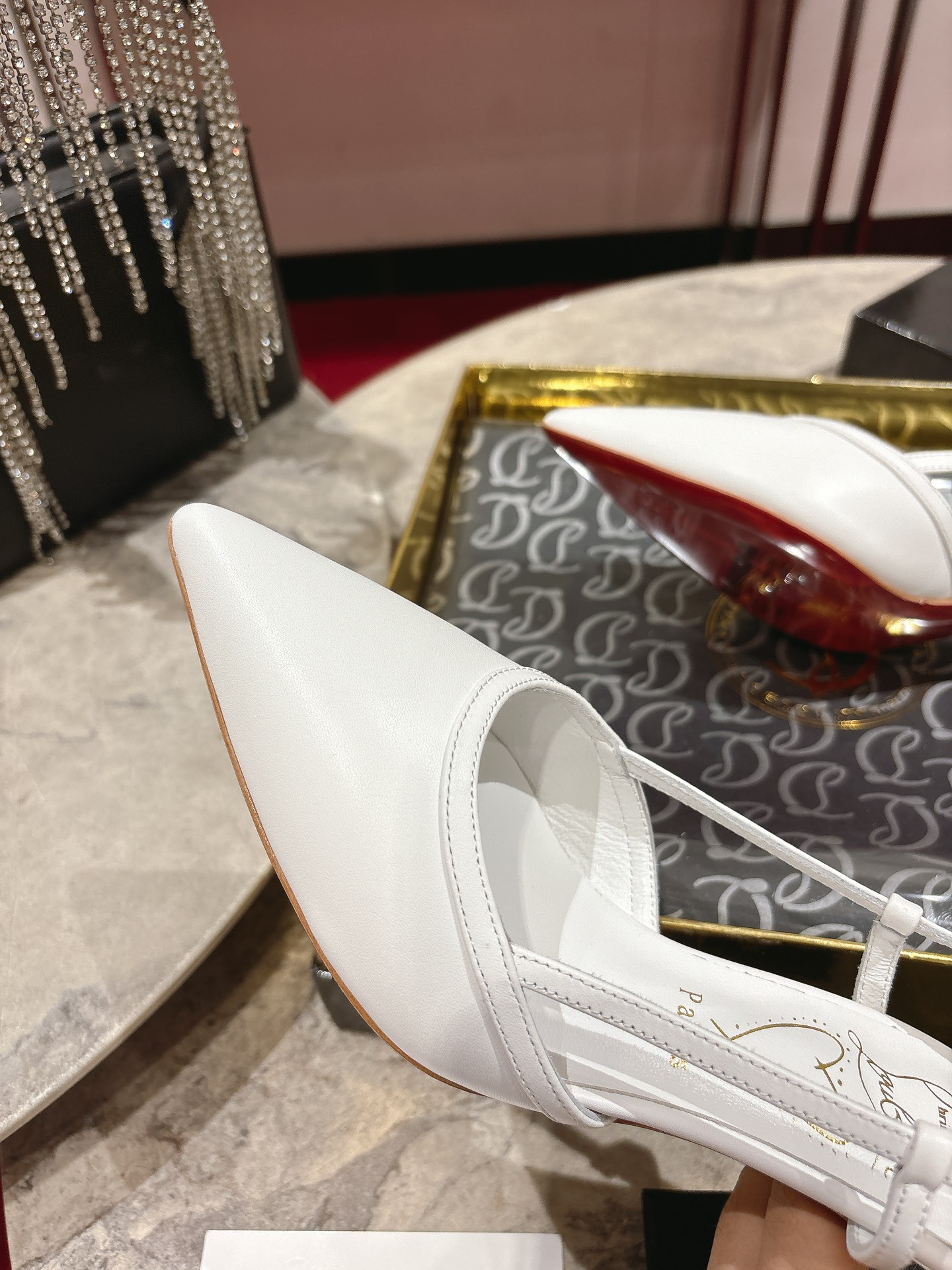 Christian Louboutin White Calfskin Sandals with Crystal Embellishments, 65mm heel, sizes 34-42. - 图片 6