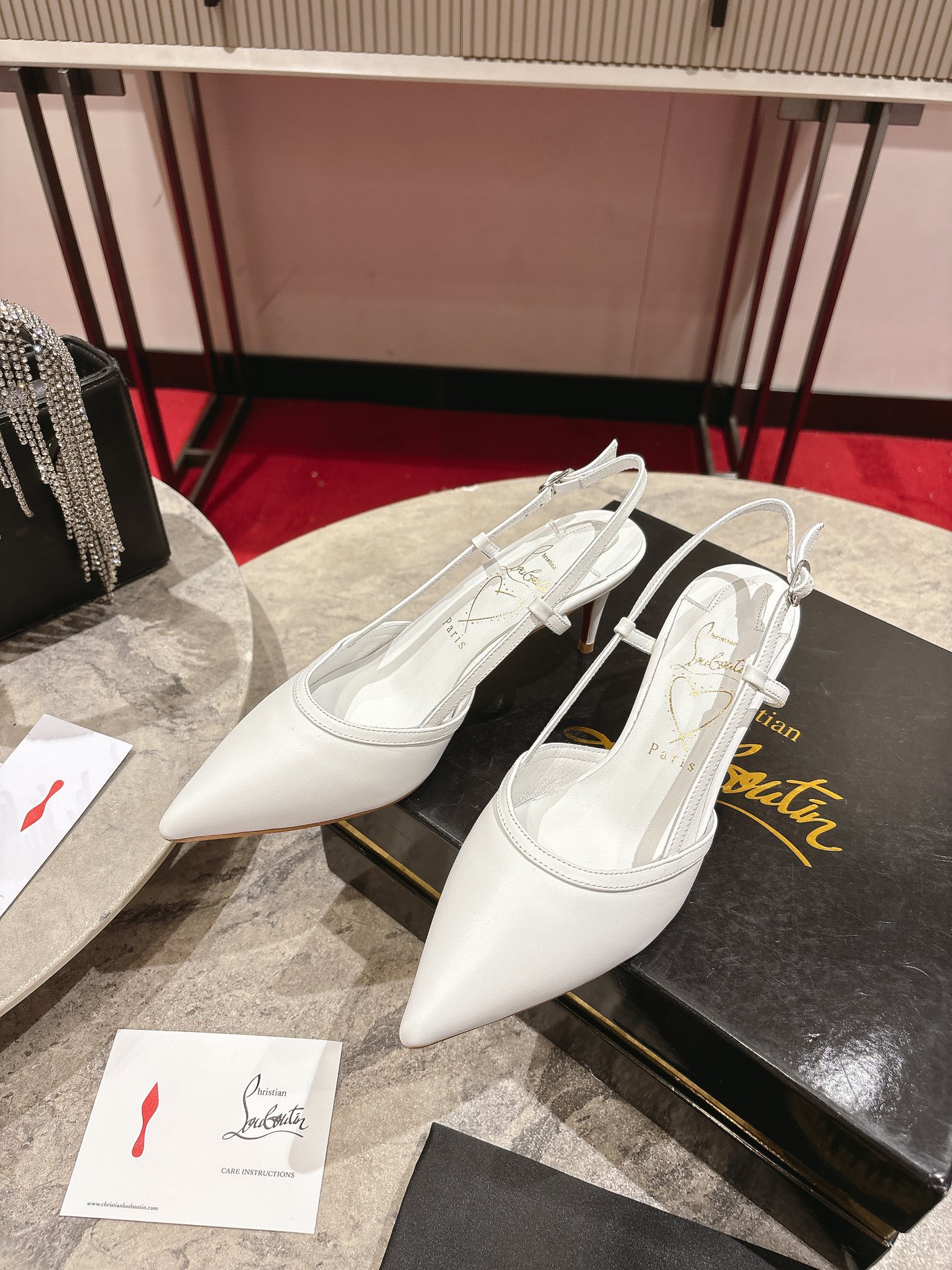 Christian Louboutin White Calfskin Sandals with Crystal Embellishments, 65mm heel, sizes 34-42. - 图片 3