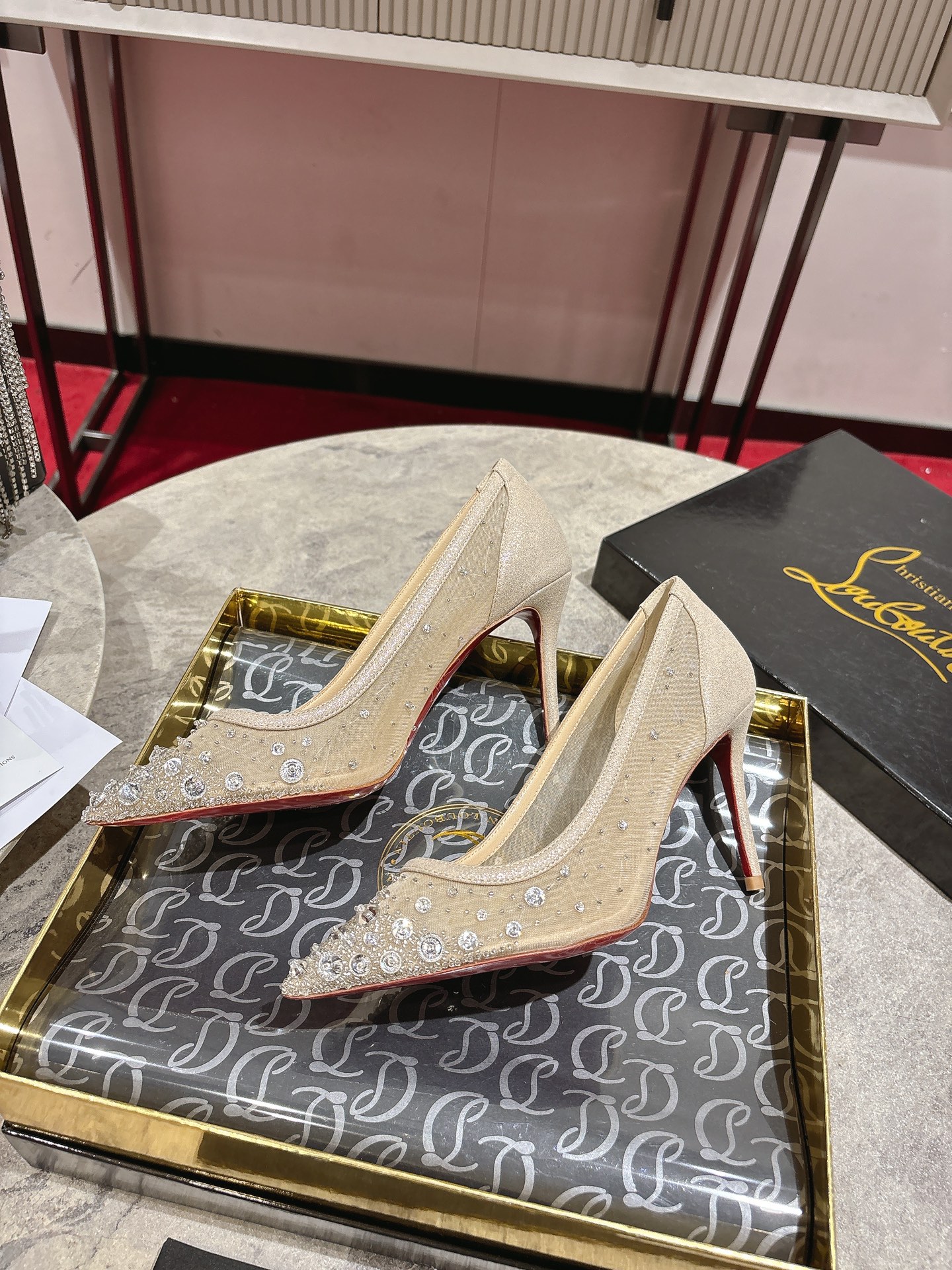Luxury White Almond Crystal Beaded Heels by Christian Louboutin – 85mm Height | Size 34-42 – SEO-friendly title. - 图片 6