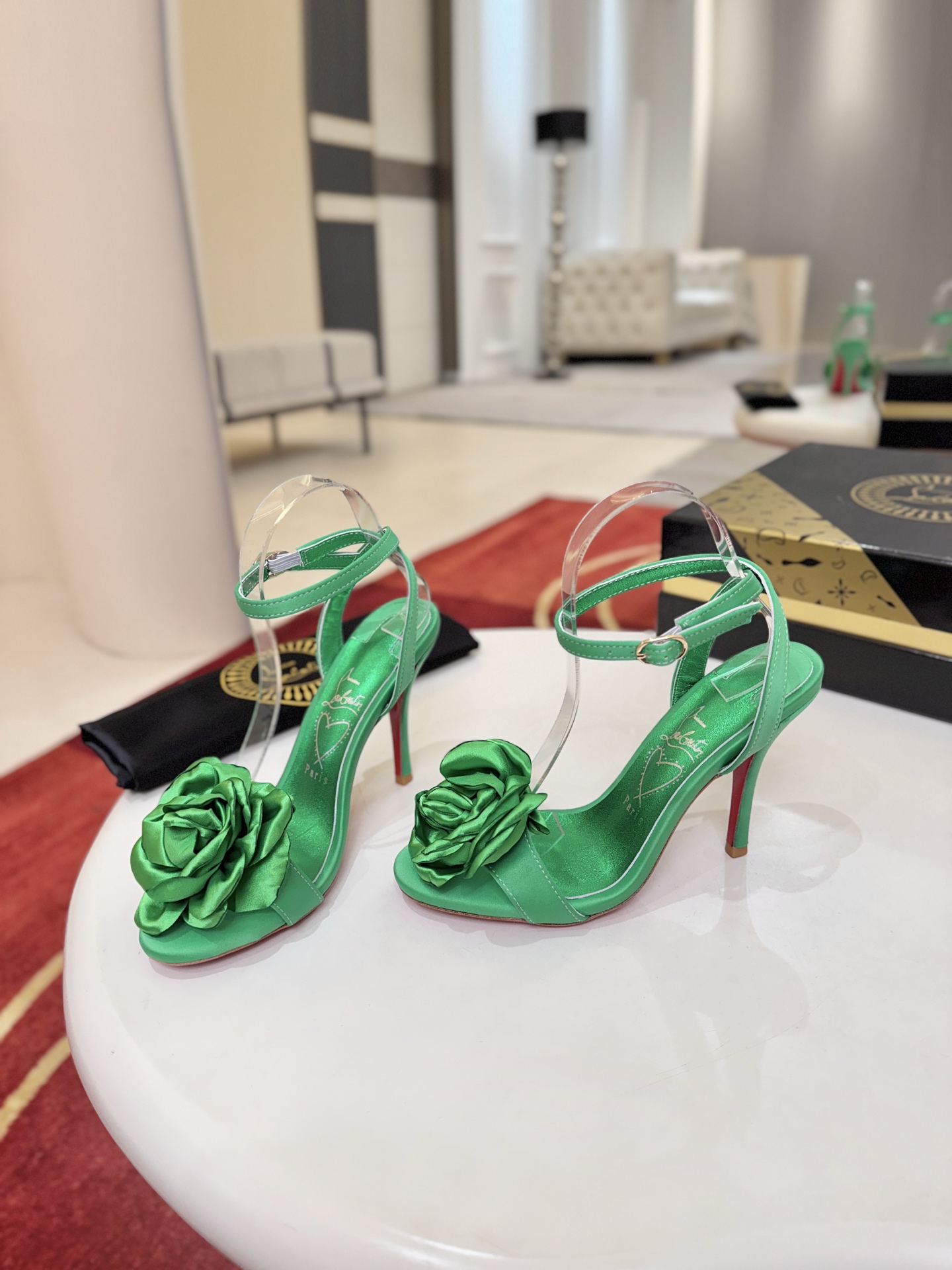 Туфли Christian Louboutin