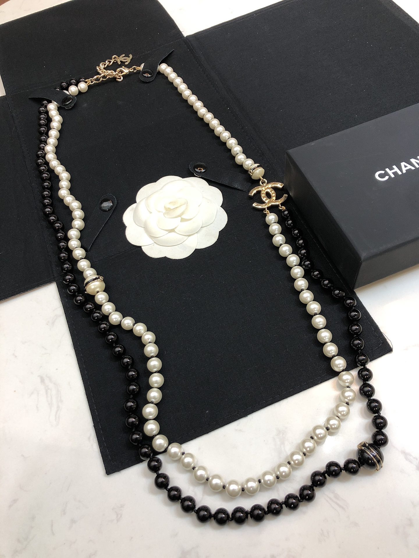 秋冬双层毛衣链Chanel毛衣链小香黑白珍珠链原单狠货进出专柜无压力代购级别ch@nel香奈儿经典喷砂质