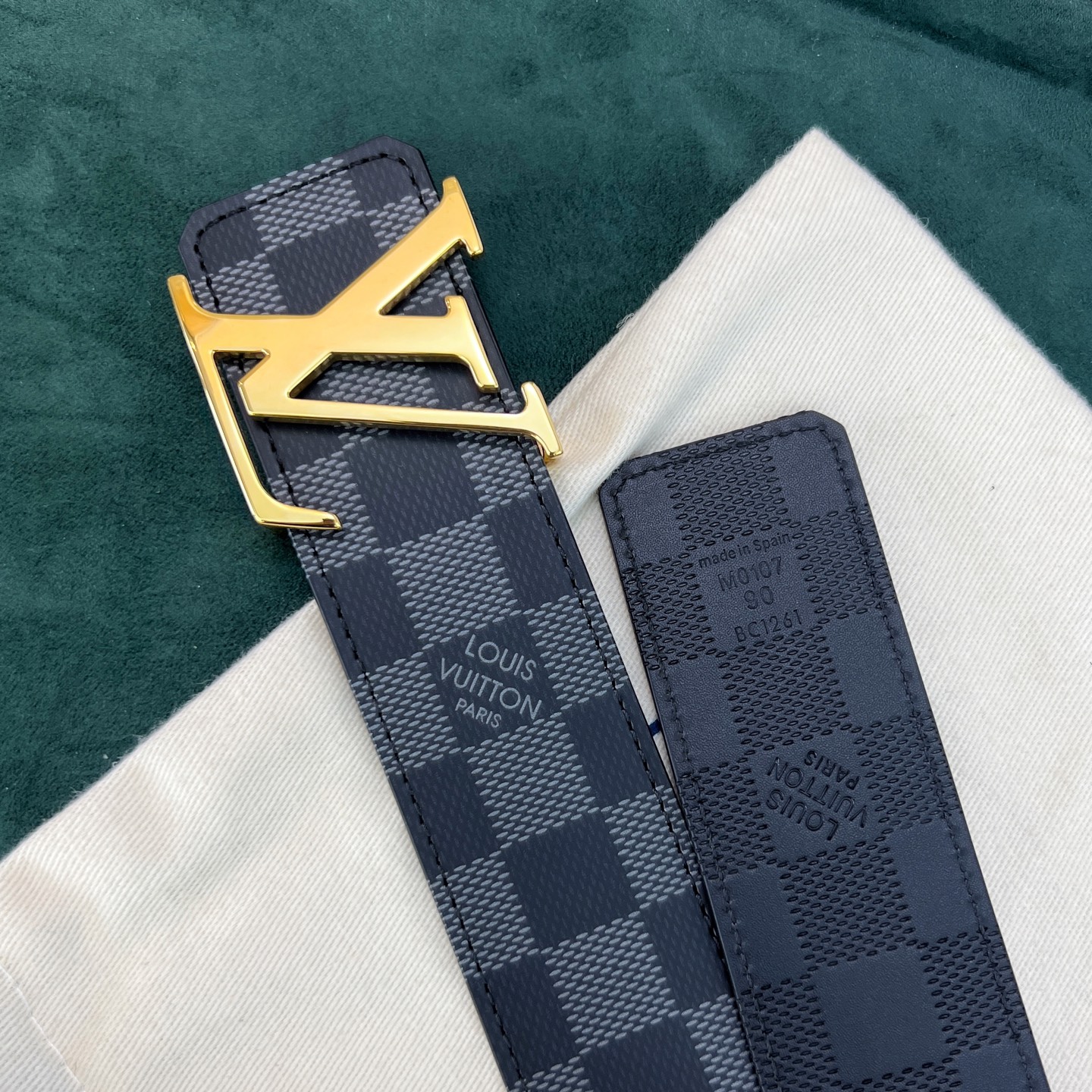 上質でスタイリッシュなベルトを厳選