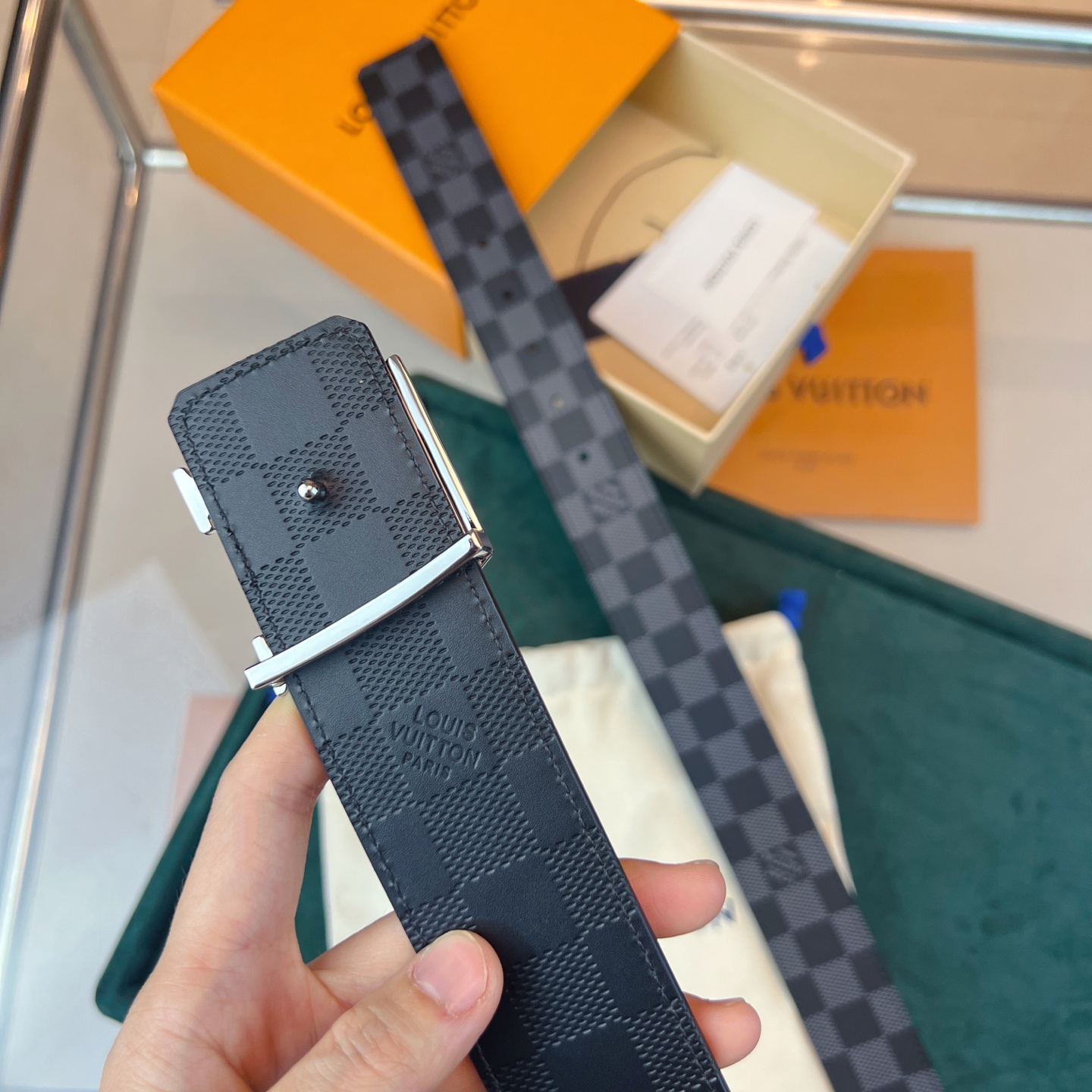 上質でスタイリッシュなベルトを厳選