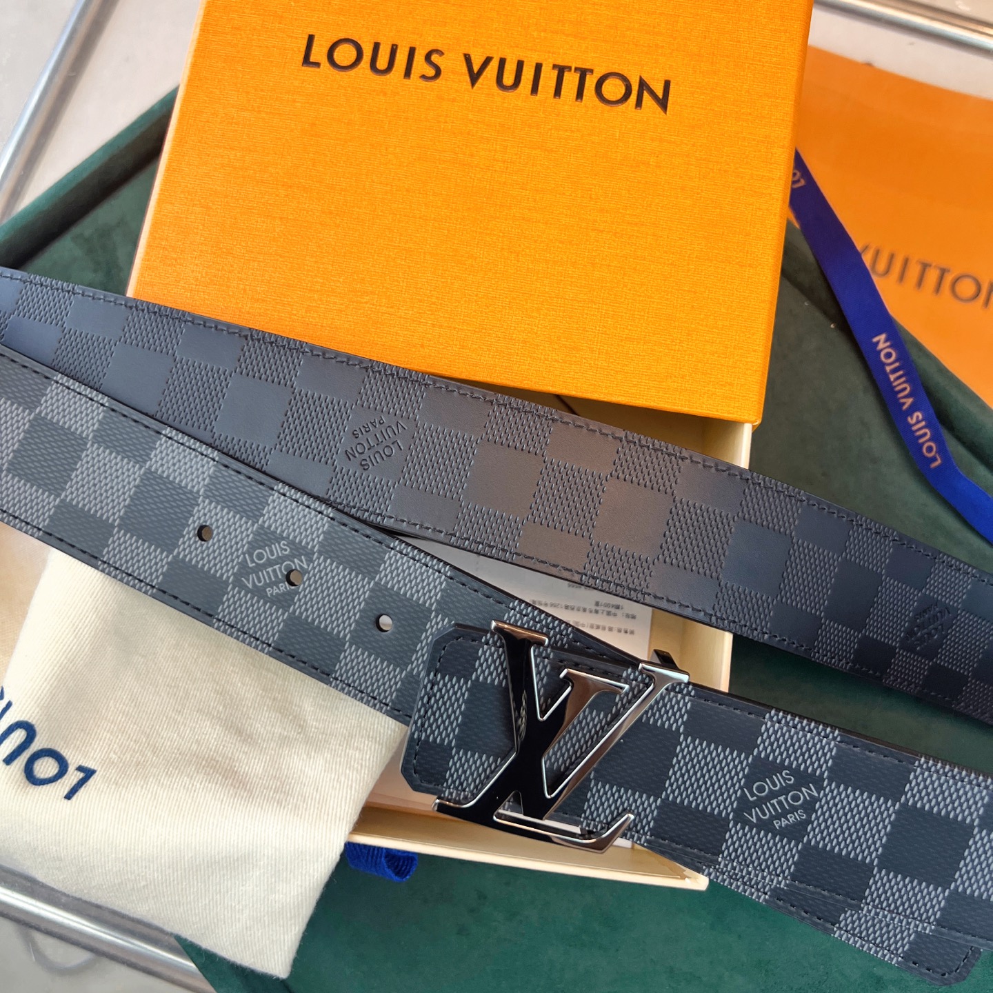 上質でスタイリッシュなベルトを厳選