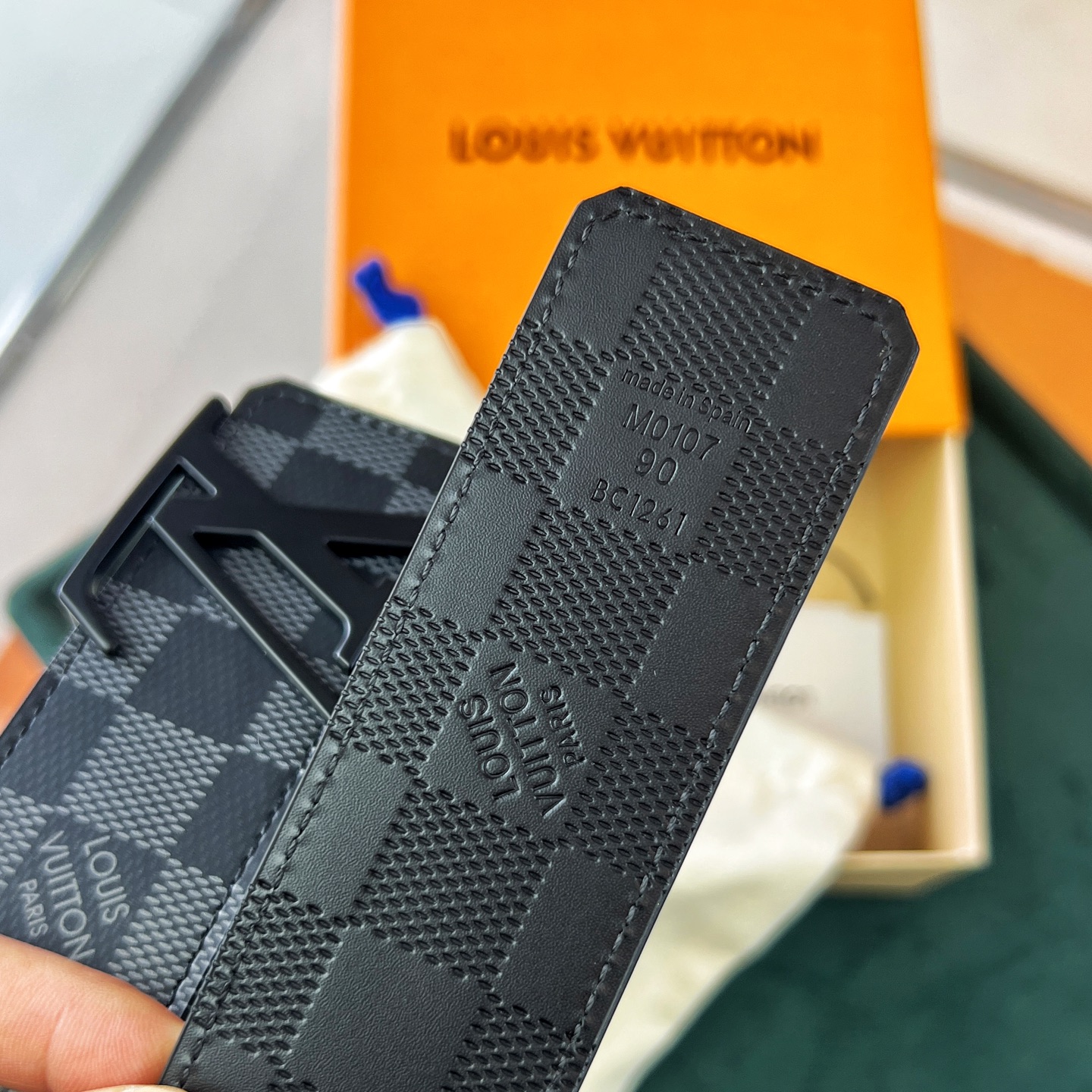 上質でスタイリッシュなベルトを厳選