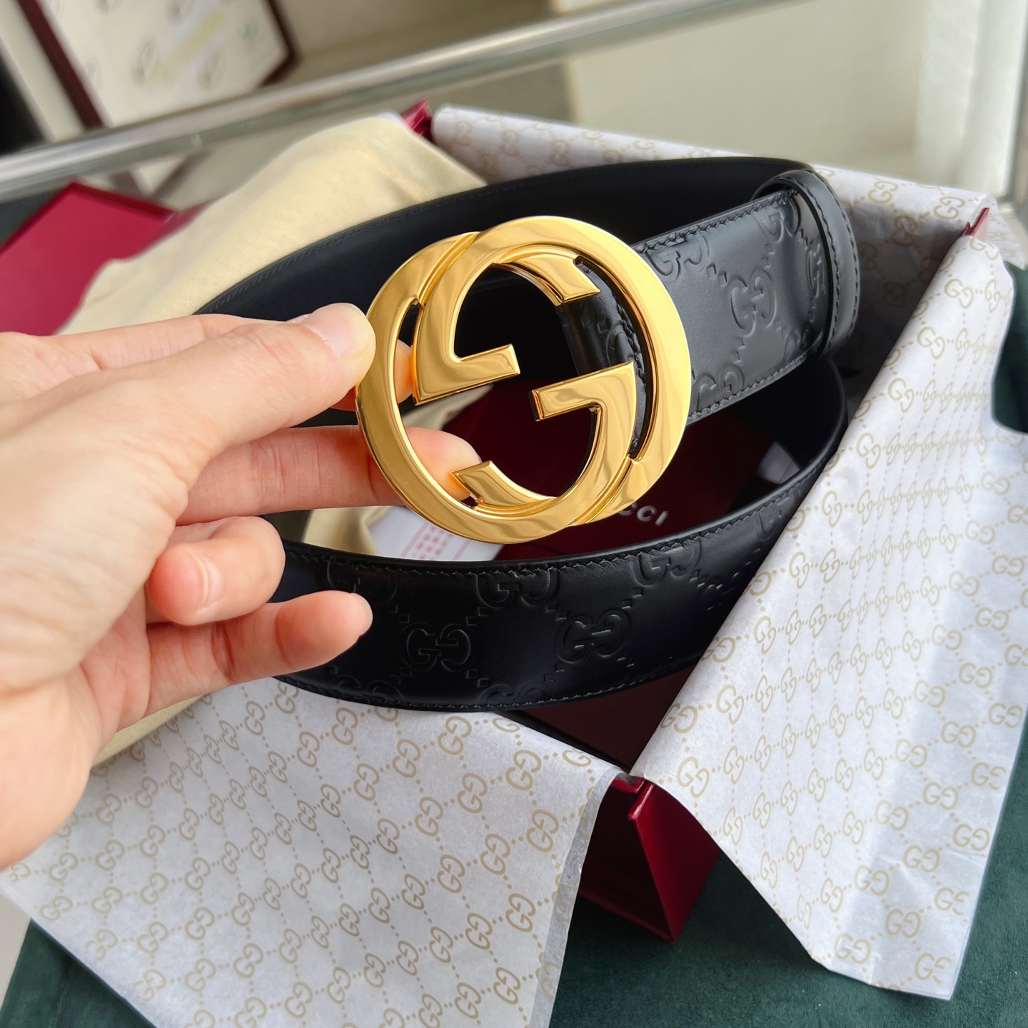 上質でスタイリッシュなベルトを厳選