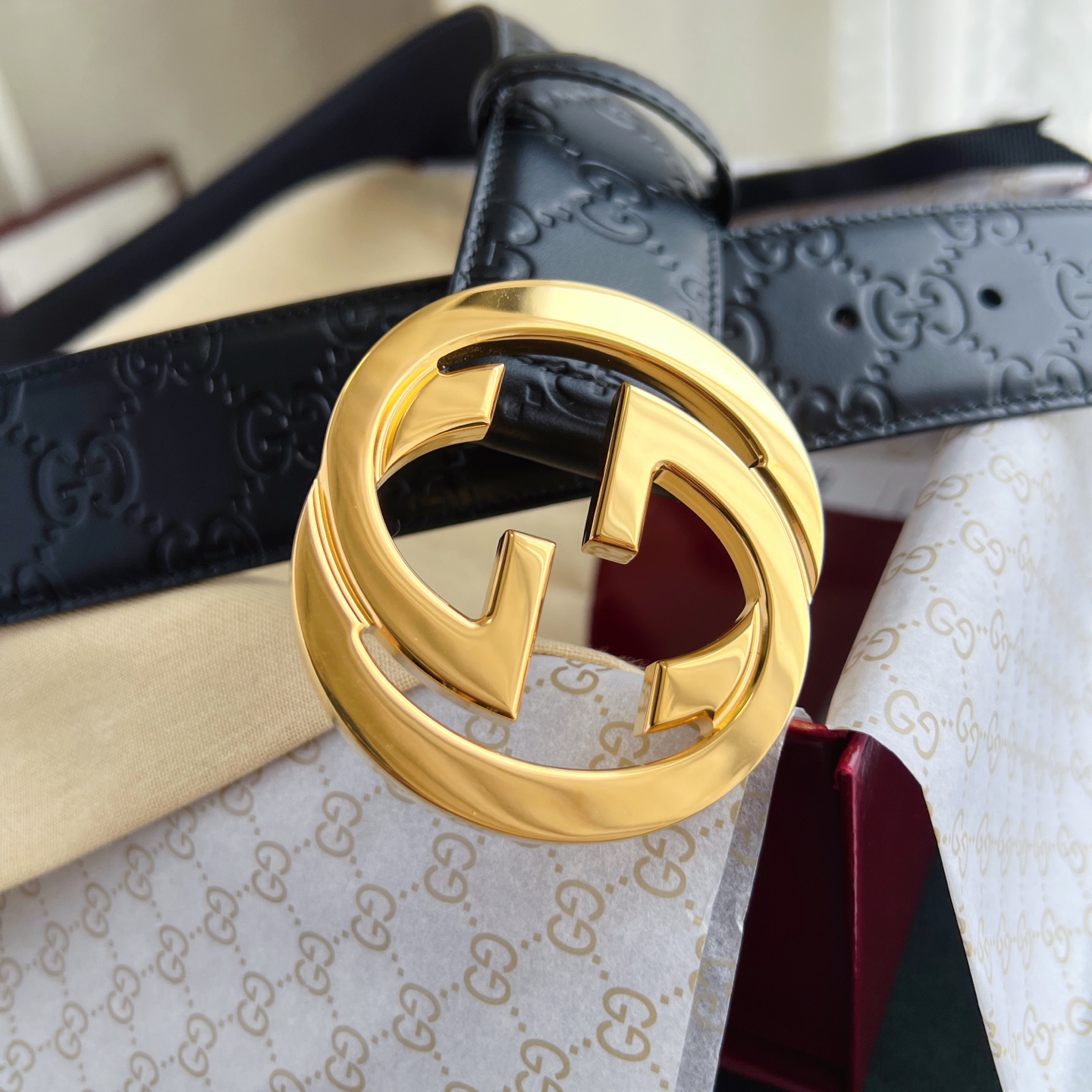 上質でスタイリッシュなベルトを厳選