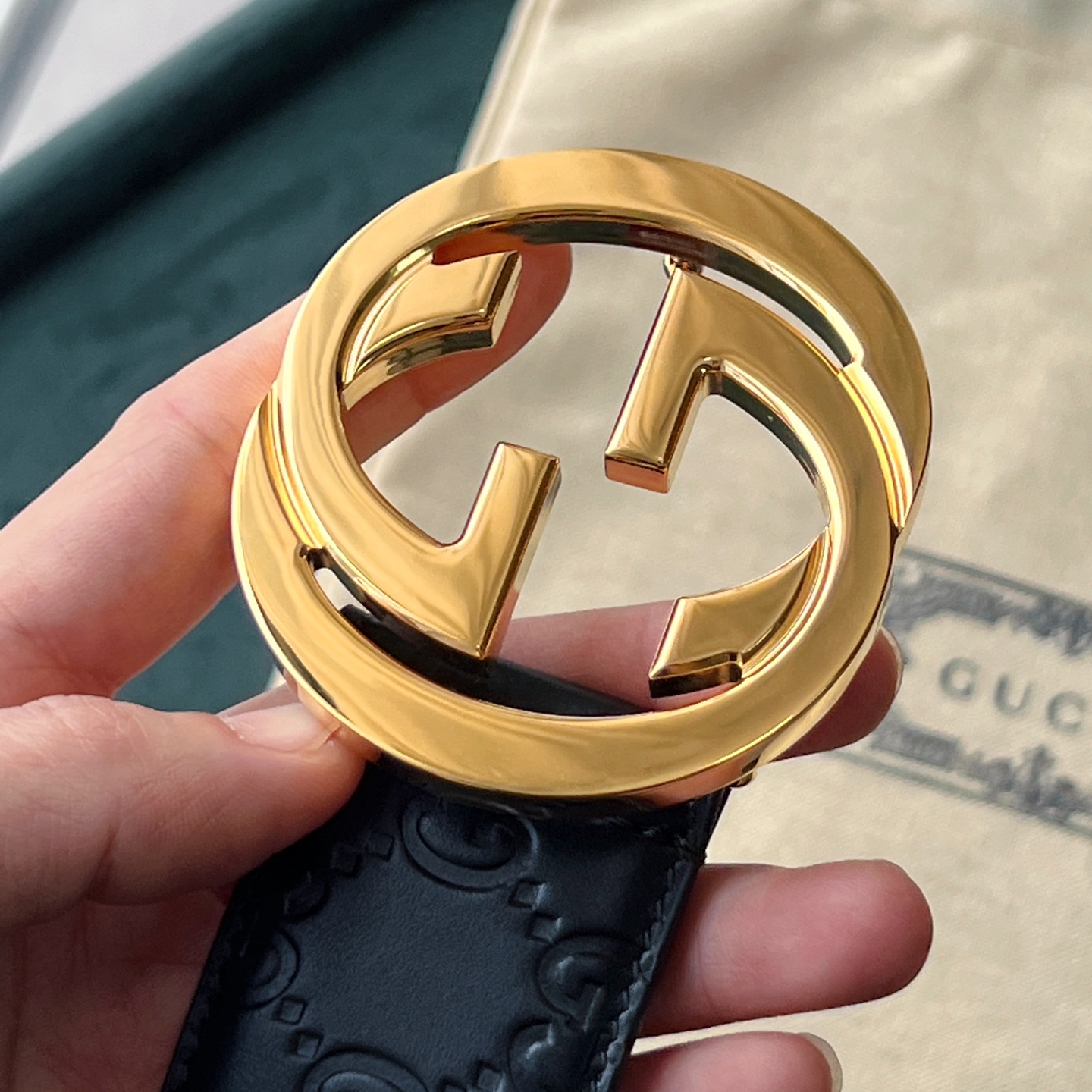 上質でスタイリッシュなベルトを厳選