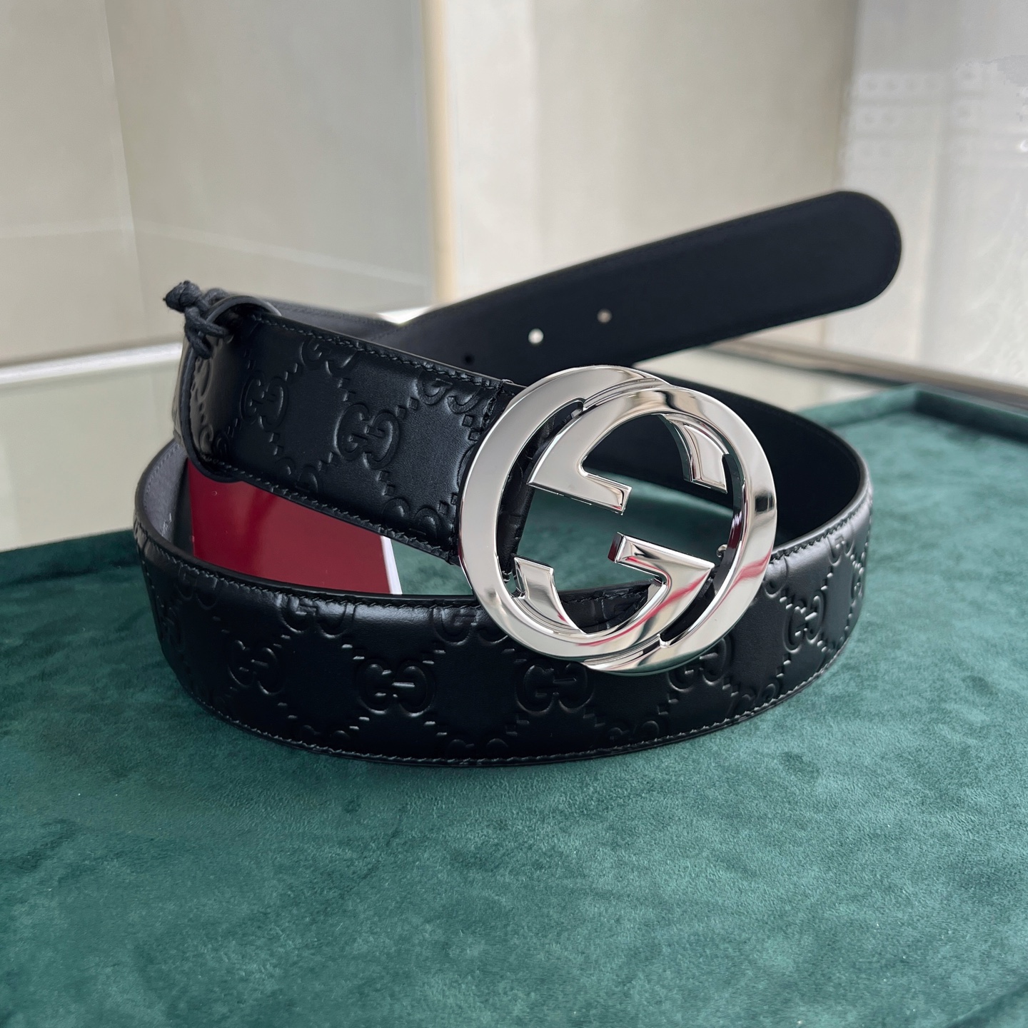 上質でスタイリッシュなベルトを厳選