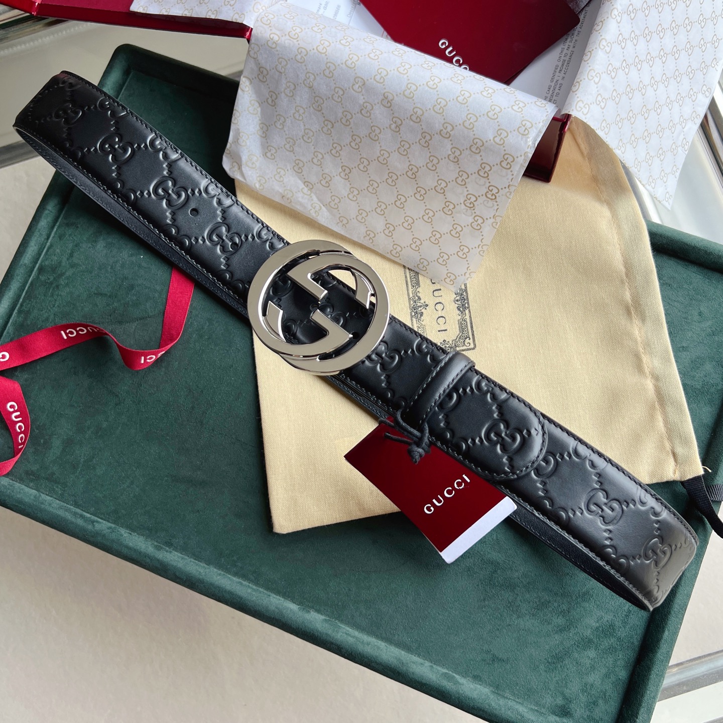 上質でスタイリッシュなベルトを厳選