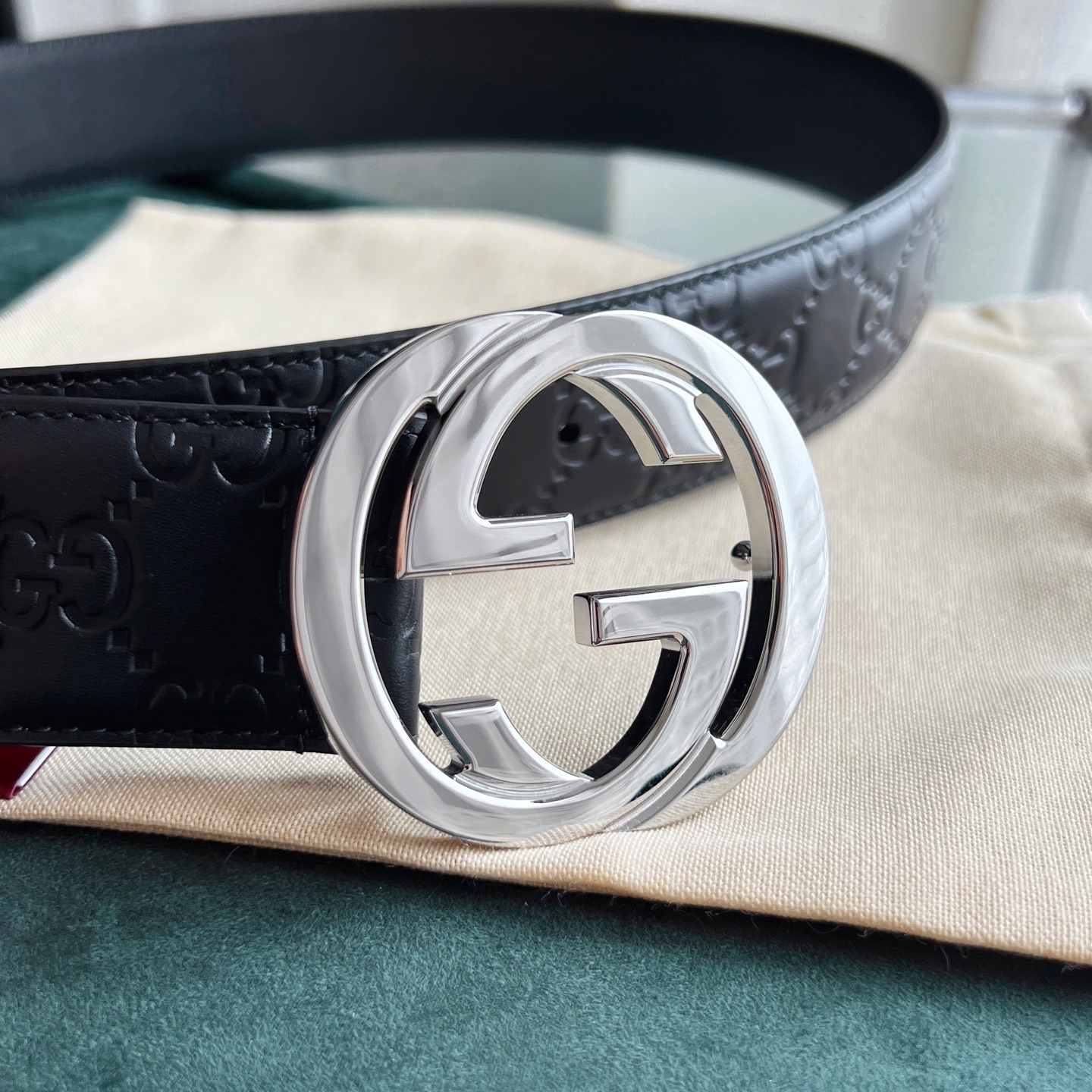 上質でスタイリッシュなベルトを厳選