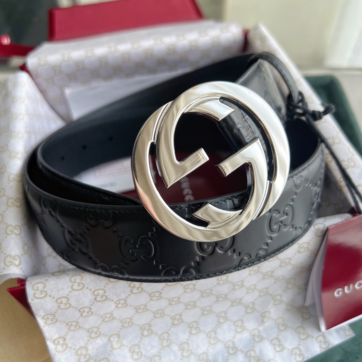 上質でスタイリッシュなベルトを厳選