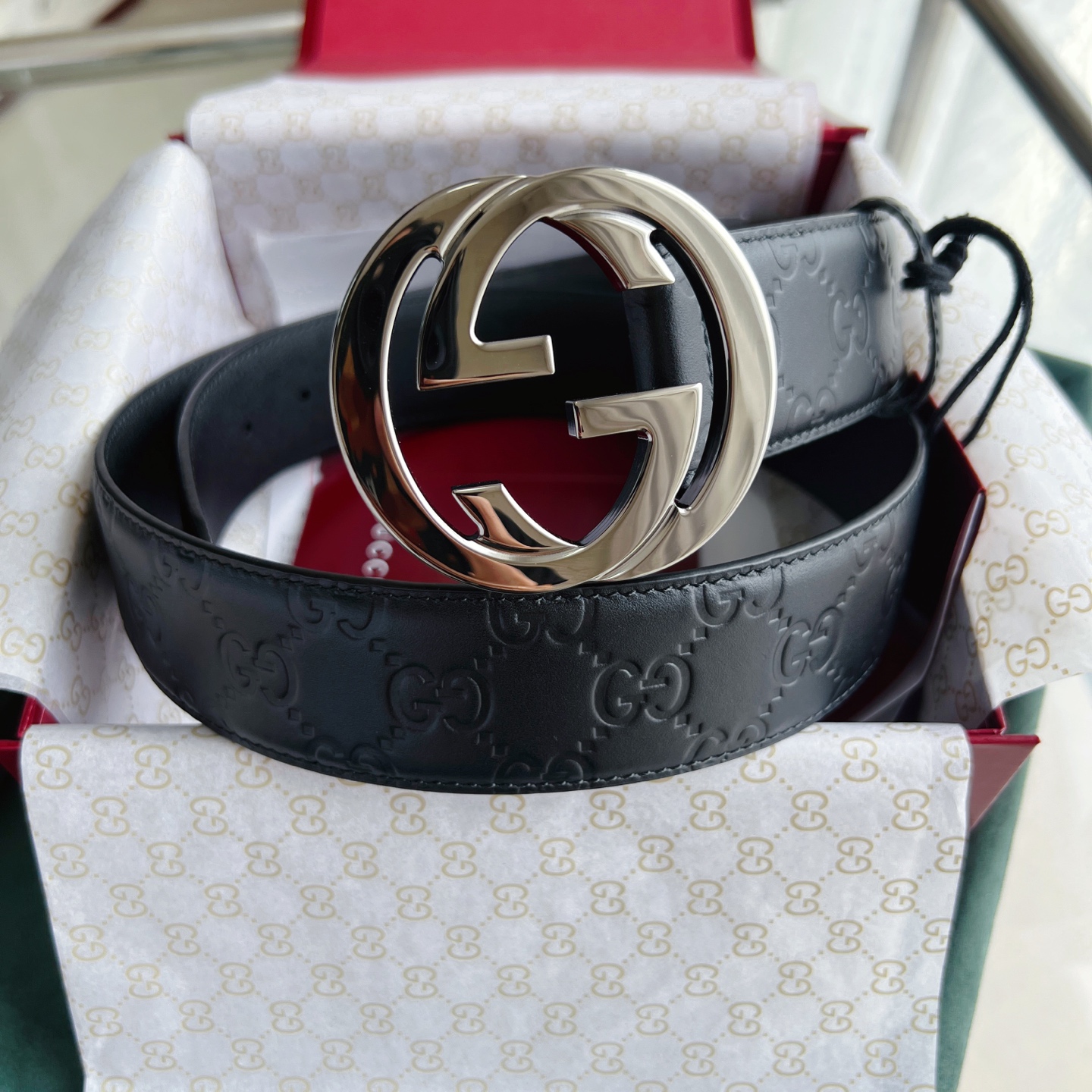 上質でスタイリッシュなベルトを厳選