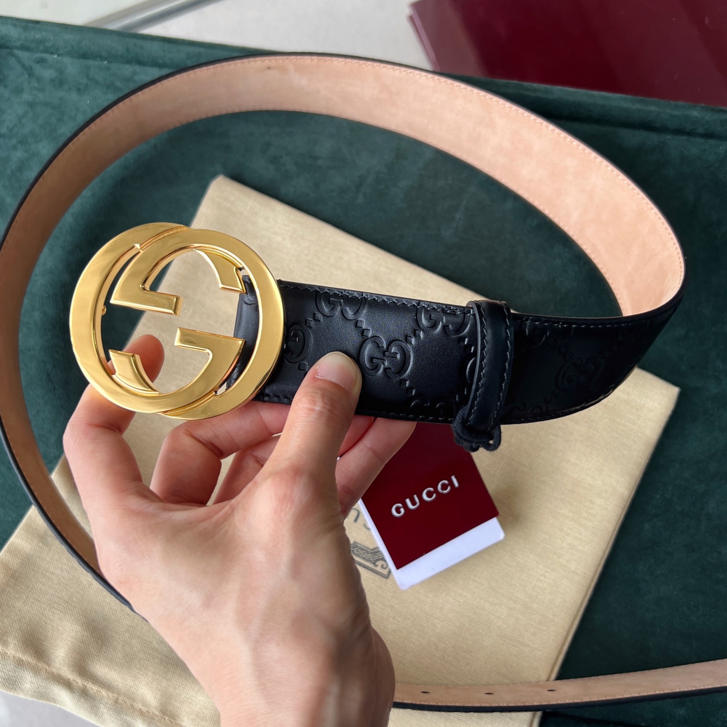 上質でスタイリッシュなベルトを厳選