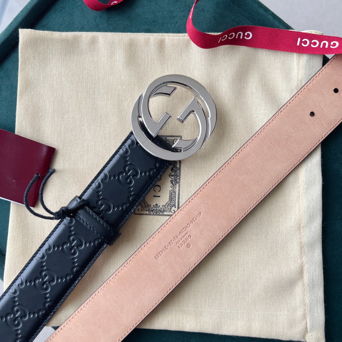 上質でスタイリッシュなベルトを厳選