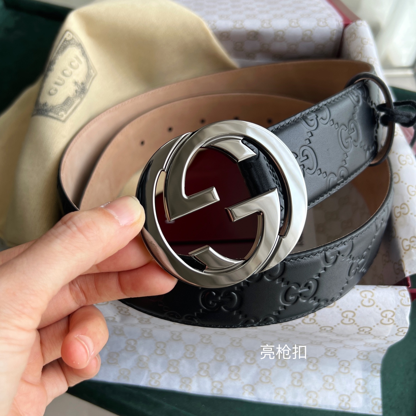 上質でスタイリッシュなベルトを厳選