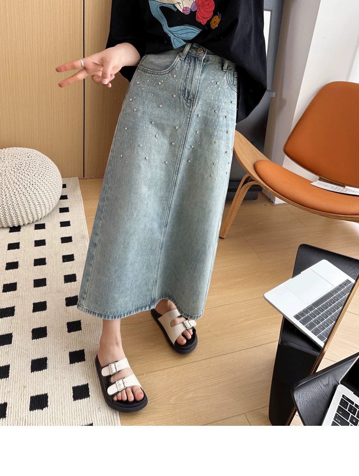 Alternative view of Skirt 00811