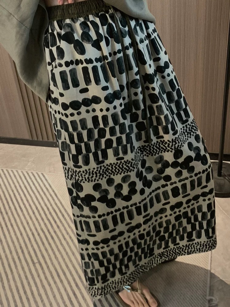 Alternative view of Skirt 04203
