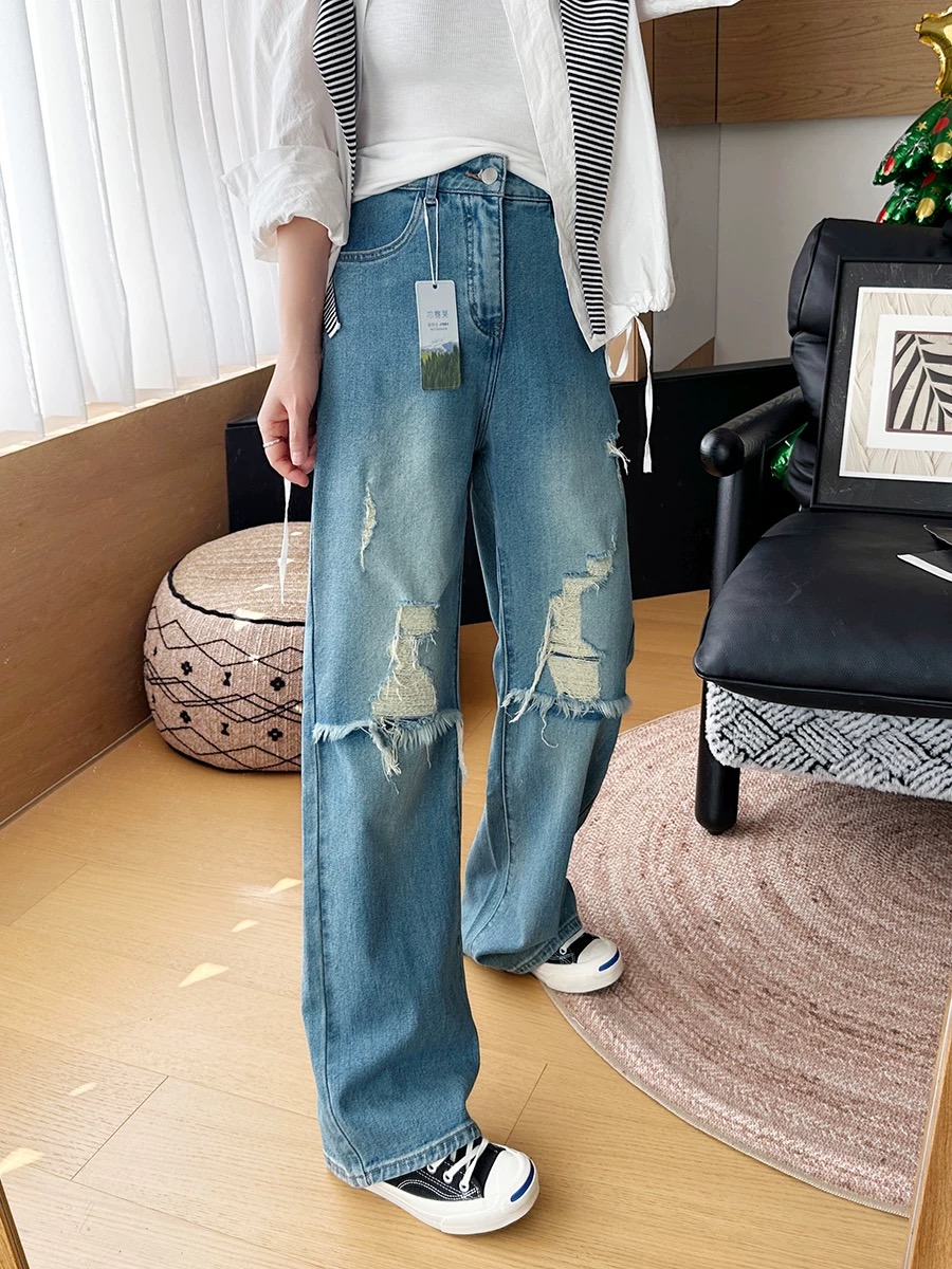 Alternative view of Jeans 04195