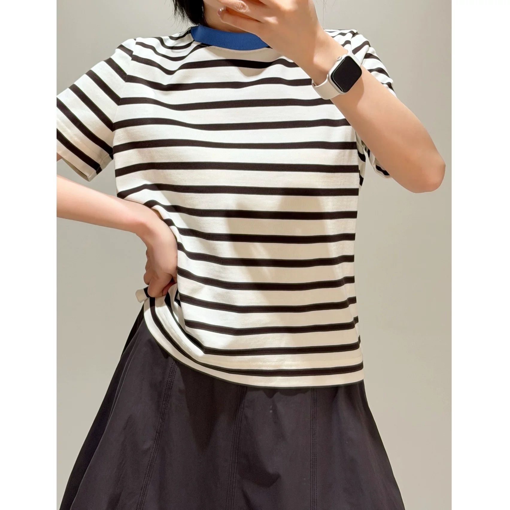 Alternative view of T-Shirt 02452