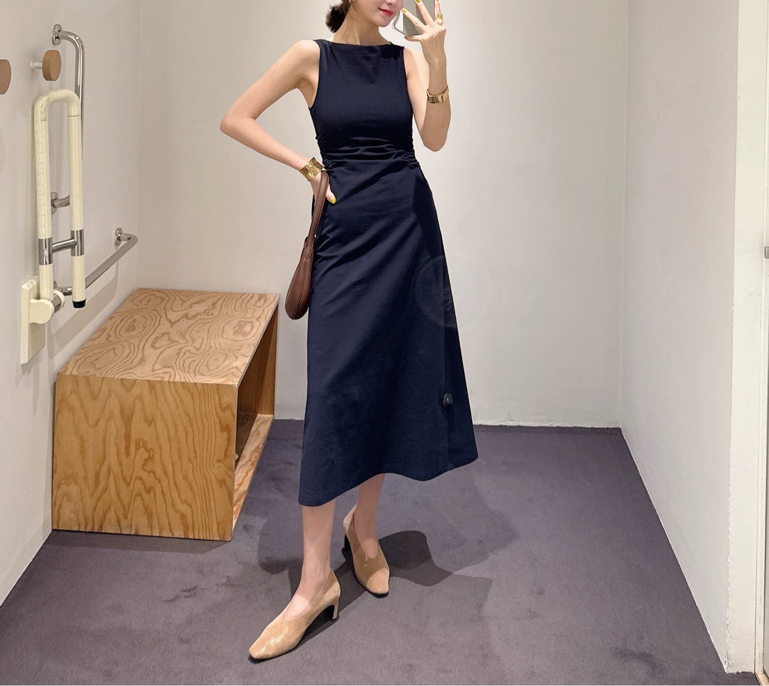 Alternative view of Dress 02450