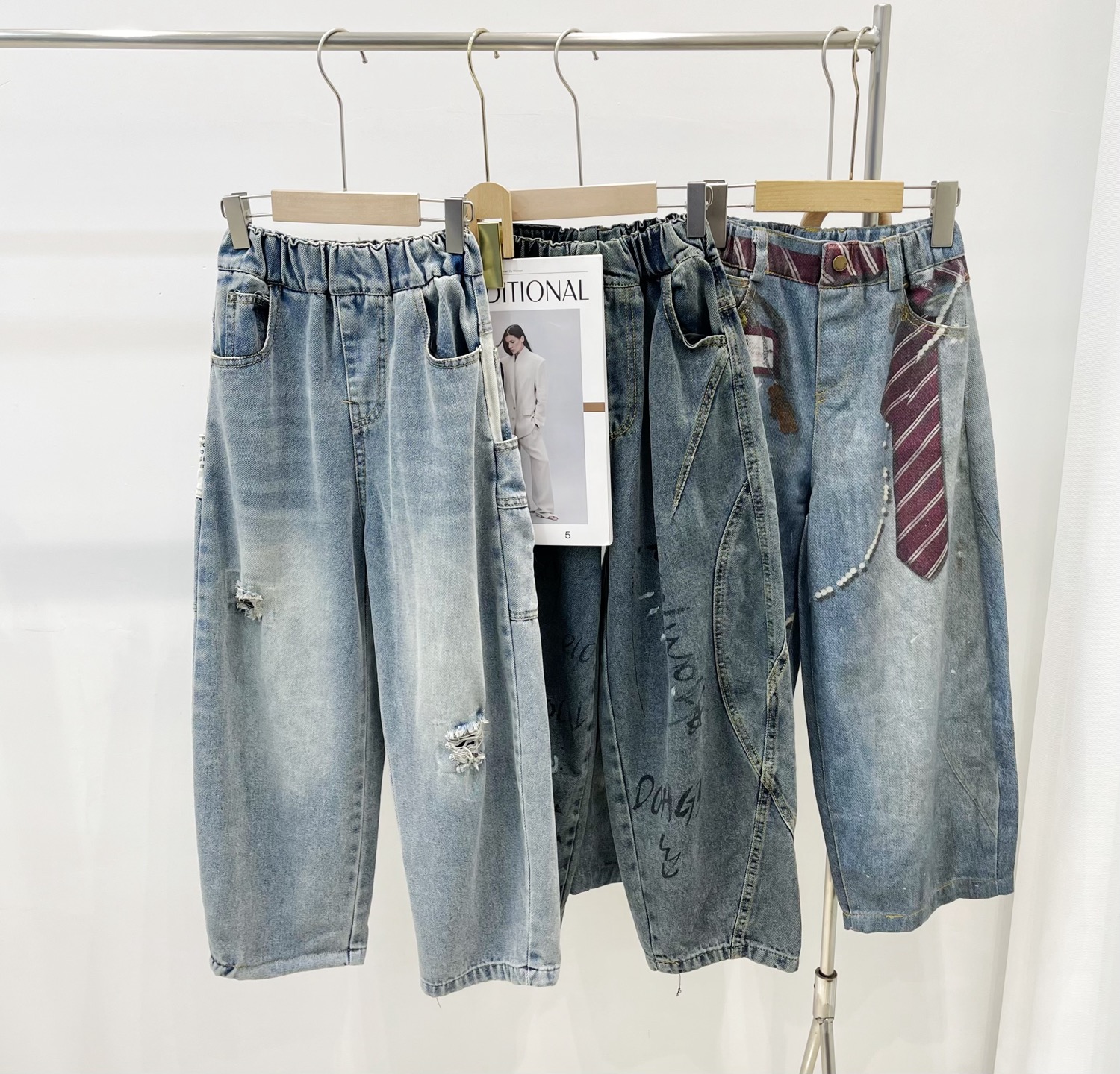 Volumen 99.9 @ uno Tres jeans con estampado. 120-170. Los jeans básicos versátiles no tienen comparación, son muy cómod…