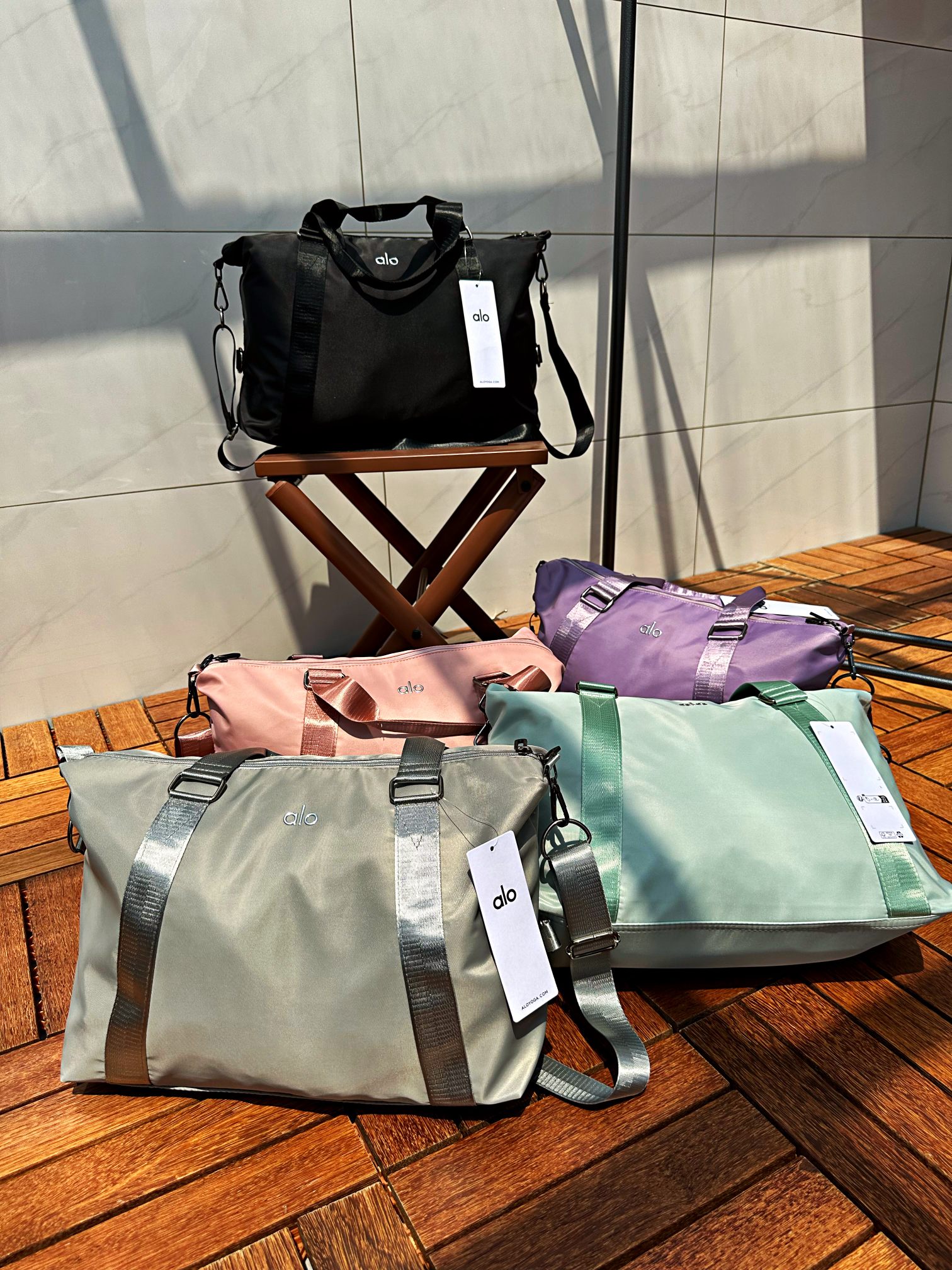 Alo accessories Alo sports and fitness travel bag made of light and soft nylon material high density wear-resistant and water-repellent yoga