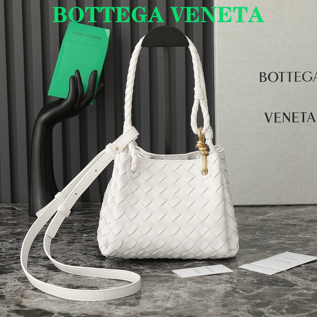 Bottega Veneta On BV Beijing night, all the cabinets of "Shu Qi's same style" were sold out~