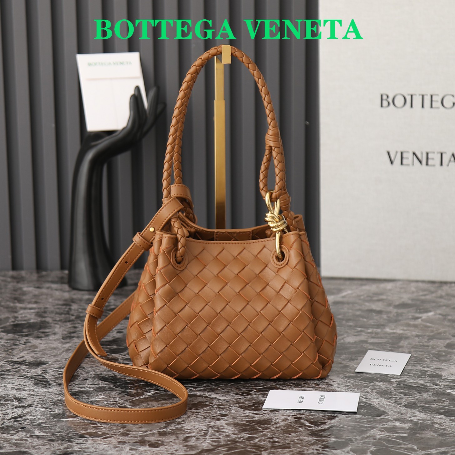 Bottega Veneta On BV Beijing night, all the cabinets of "Shu Qi's same style" were sold out~