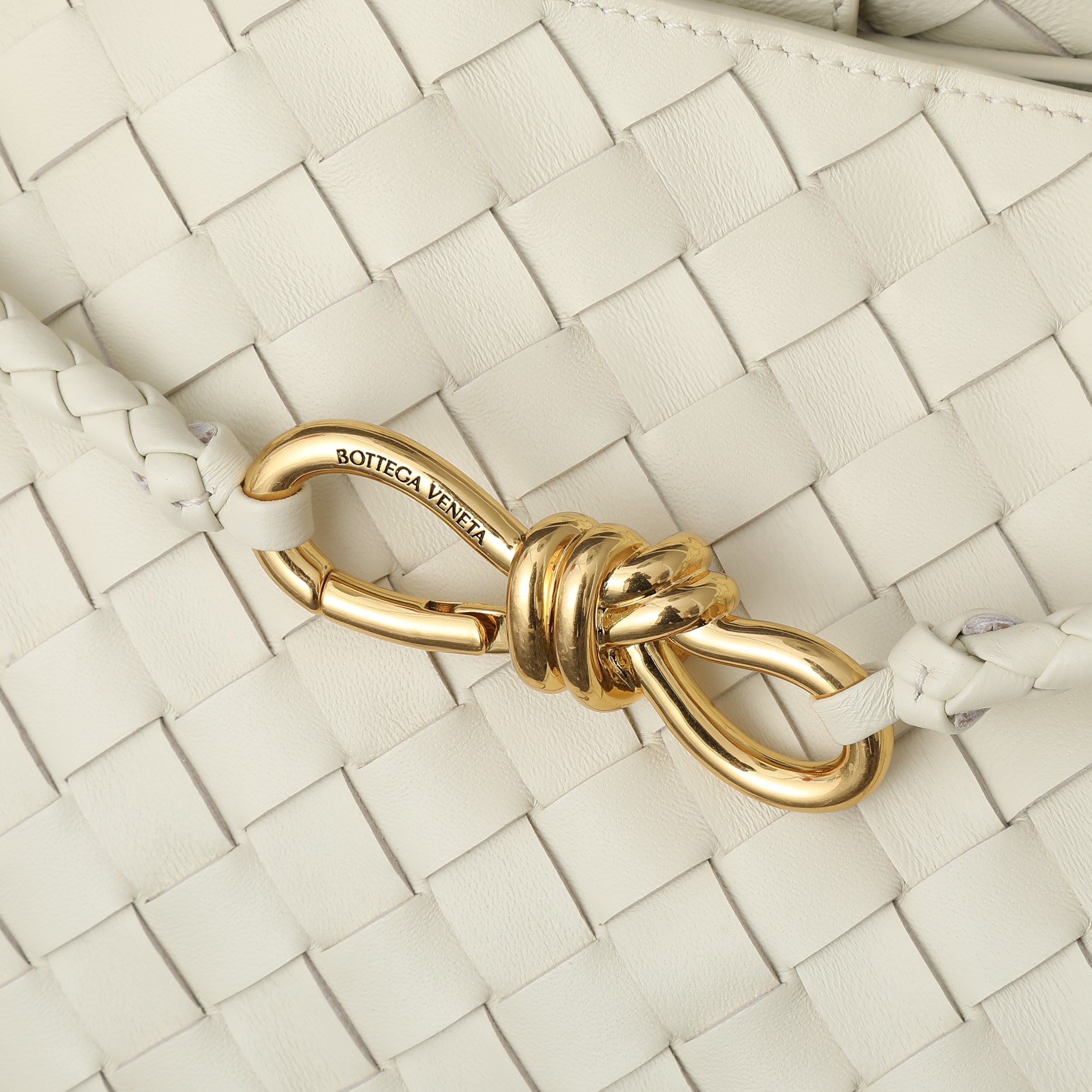 Bottega Veneta Andiamo Medium Handbag, Nappa Leather, Timeless Design, Ivory 7 a1723185765268 6773