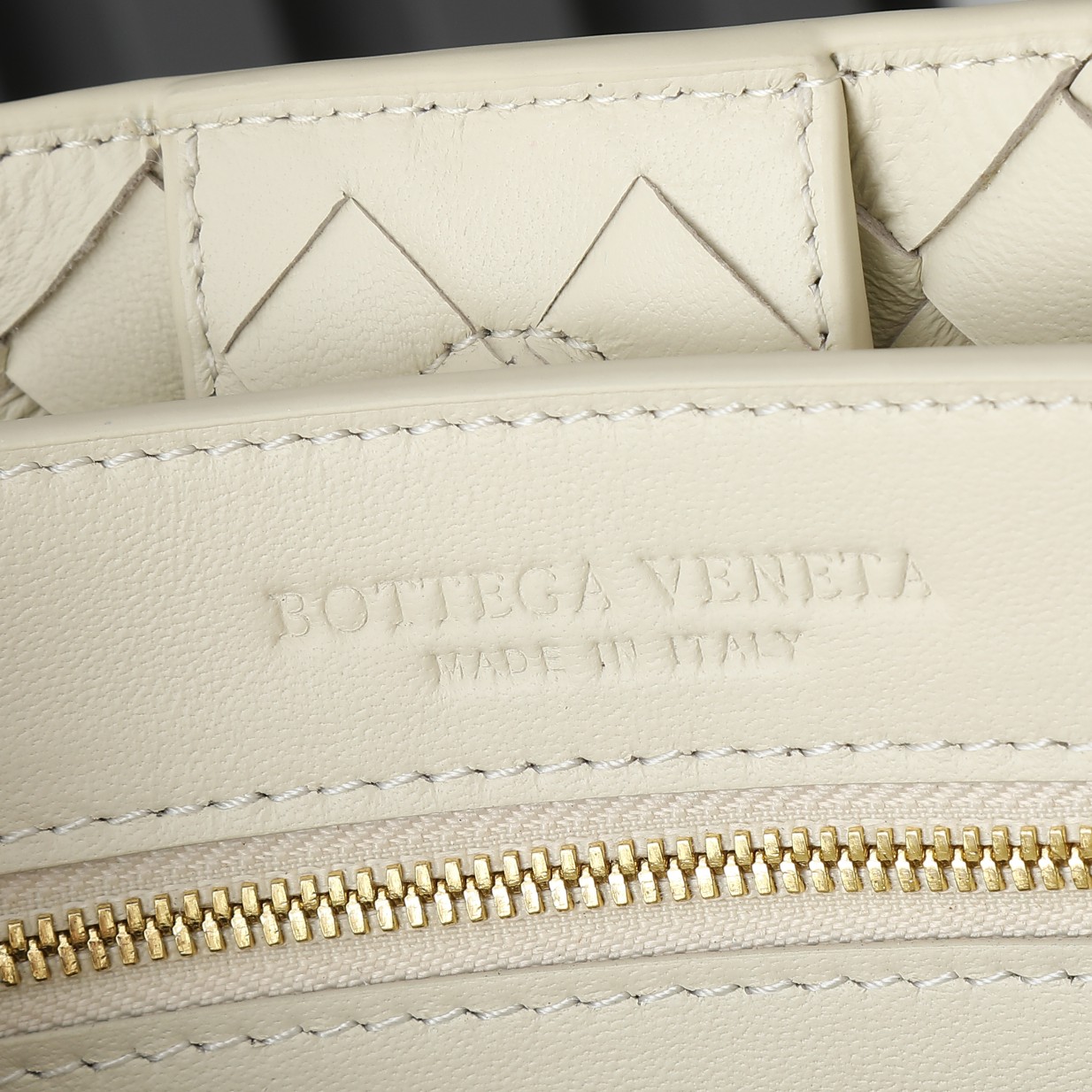 Bottega Veneta Andiamo Medium Handbag, Nappa Leather, Timeless Design, Ivory 9 a1723185766495 4115