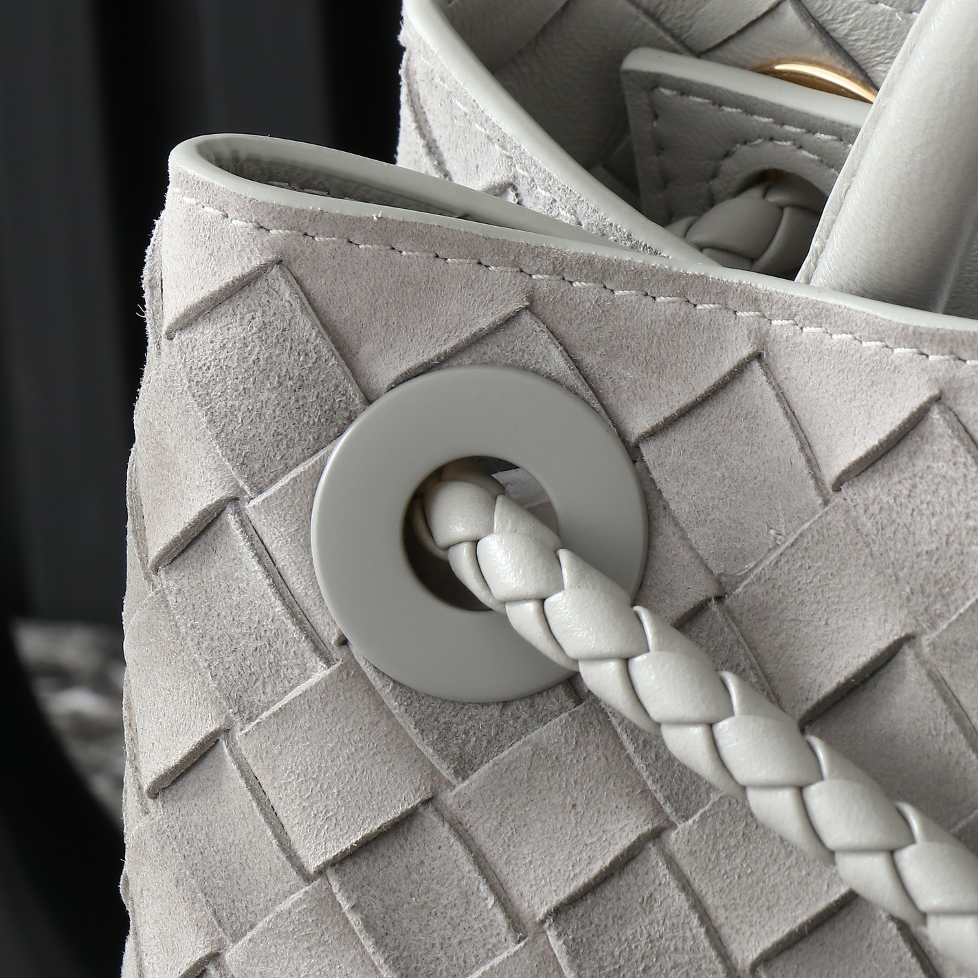 Bottega Veneta Andiamo Medium Grey Leather Bag with Iconic Intrecciato Weave 6 a1733635091237 4628