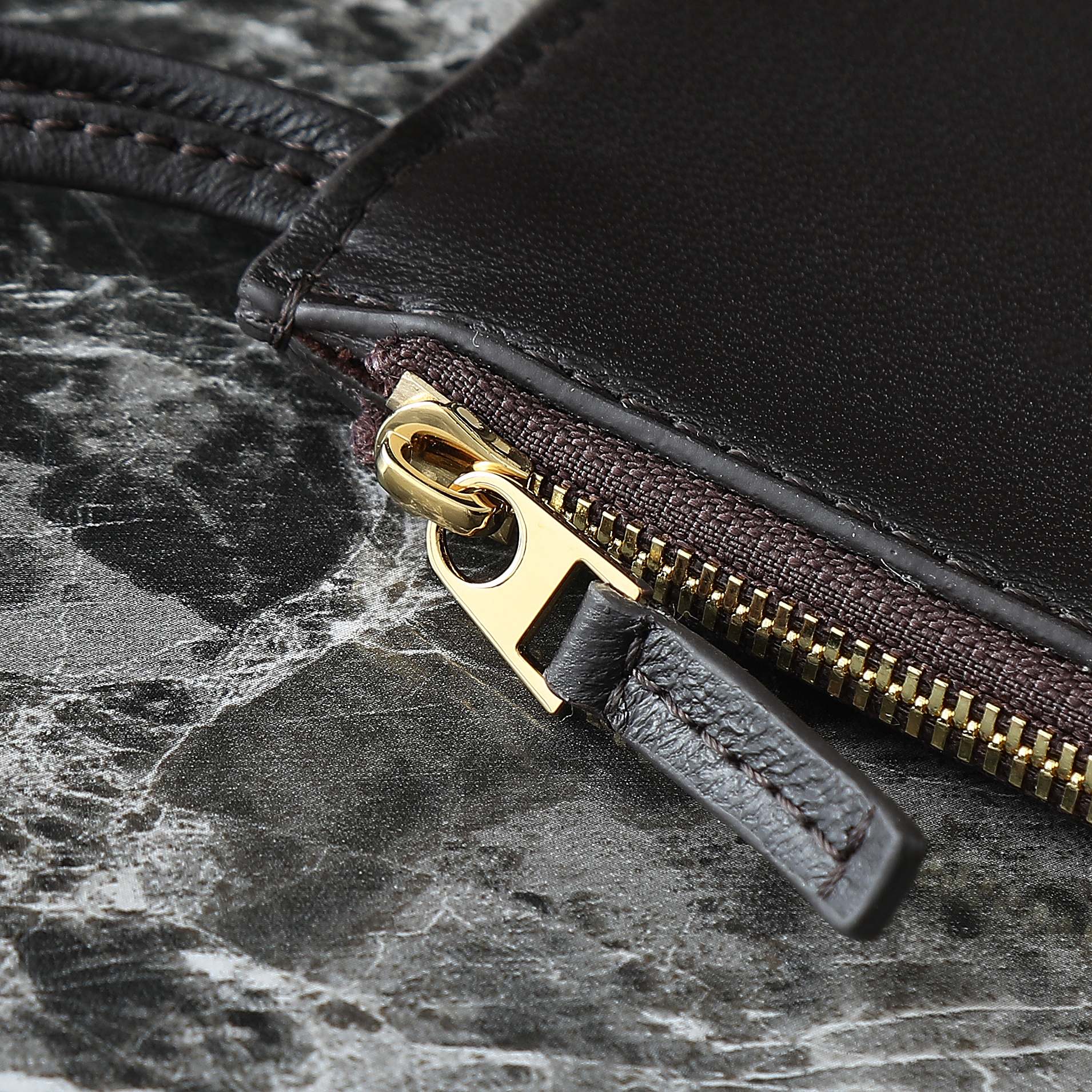 Bottega Veneta Mini Pinacoteca Black Leather Handbag, 24*15*12cm 7 a1744736155068 7283