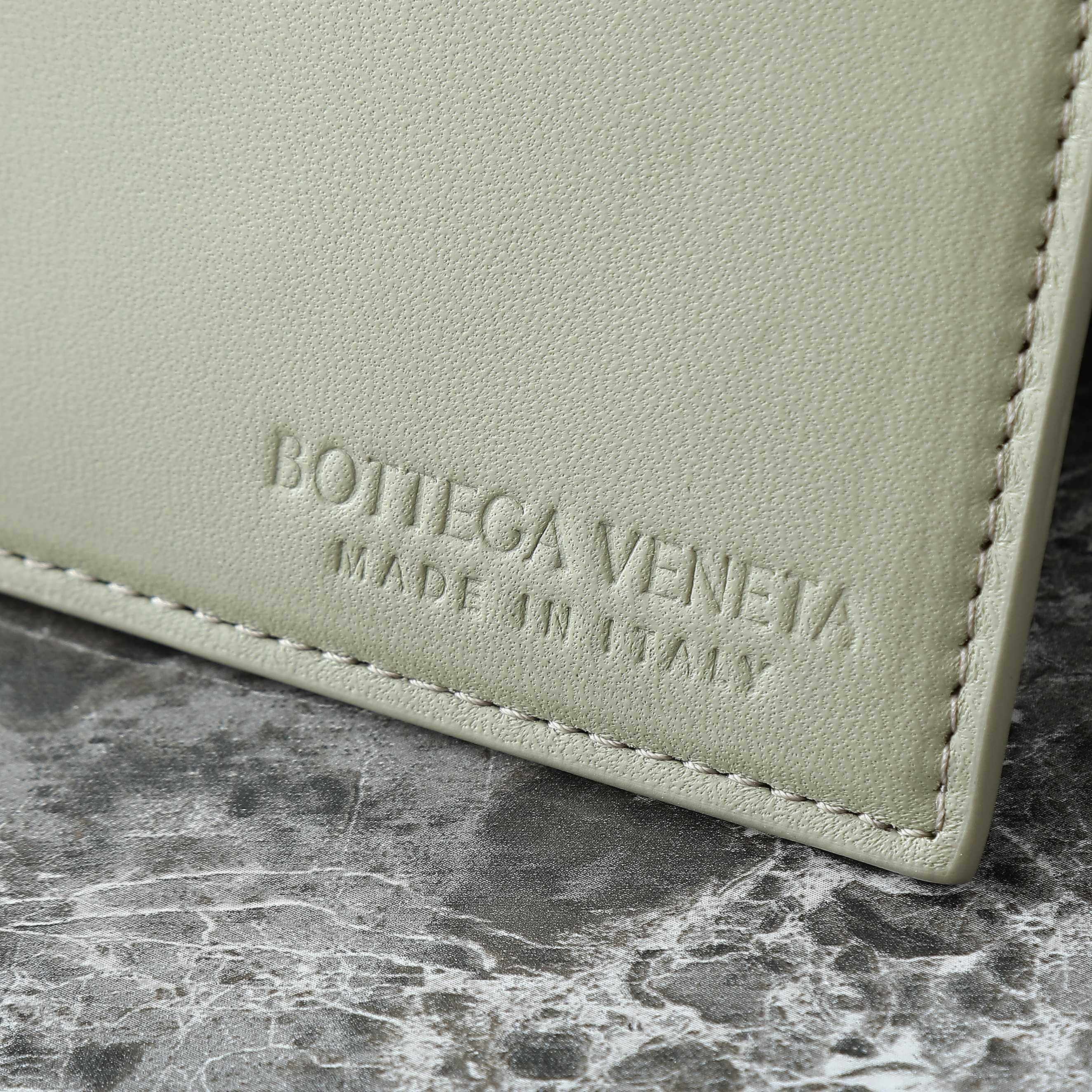 Bottega Veneta Mini Pinacoteca Dual-Color Woven Leather Tote Bag 10 a1744736557804 1811