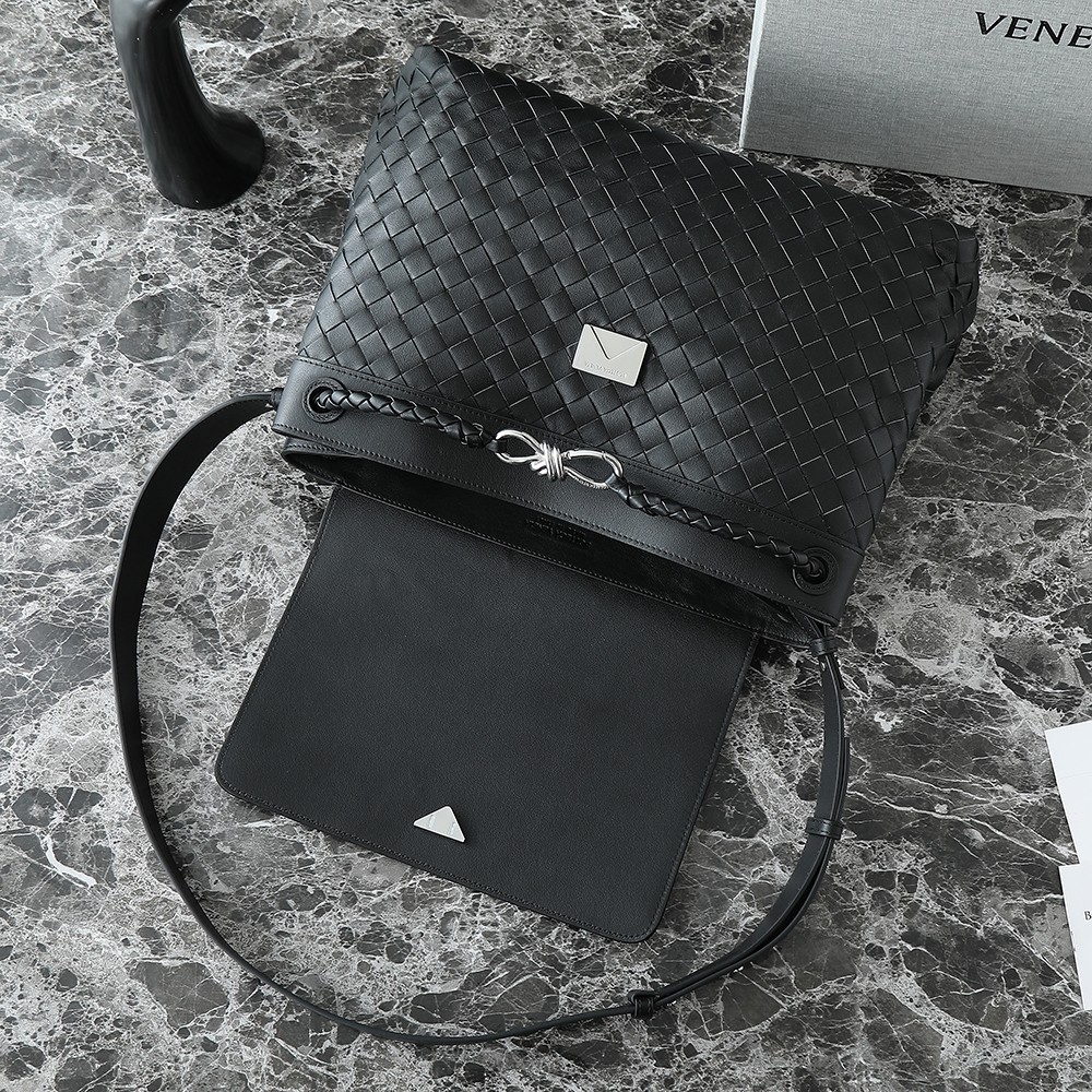 Bottega Veneta Andiamo Messenger Bag: Intrecciato Leather, Adjustable Strap 7 a1744816366433 7785