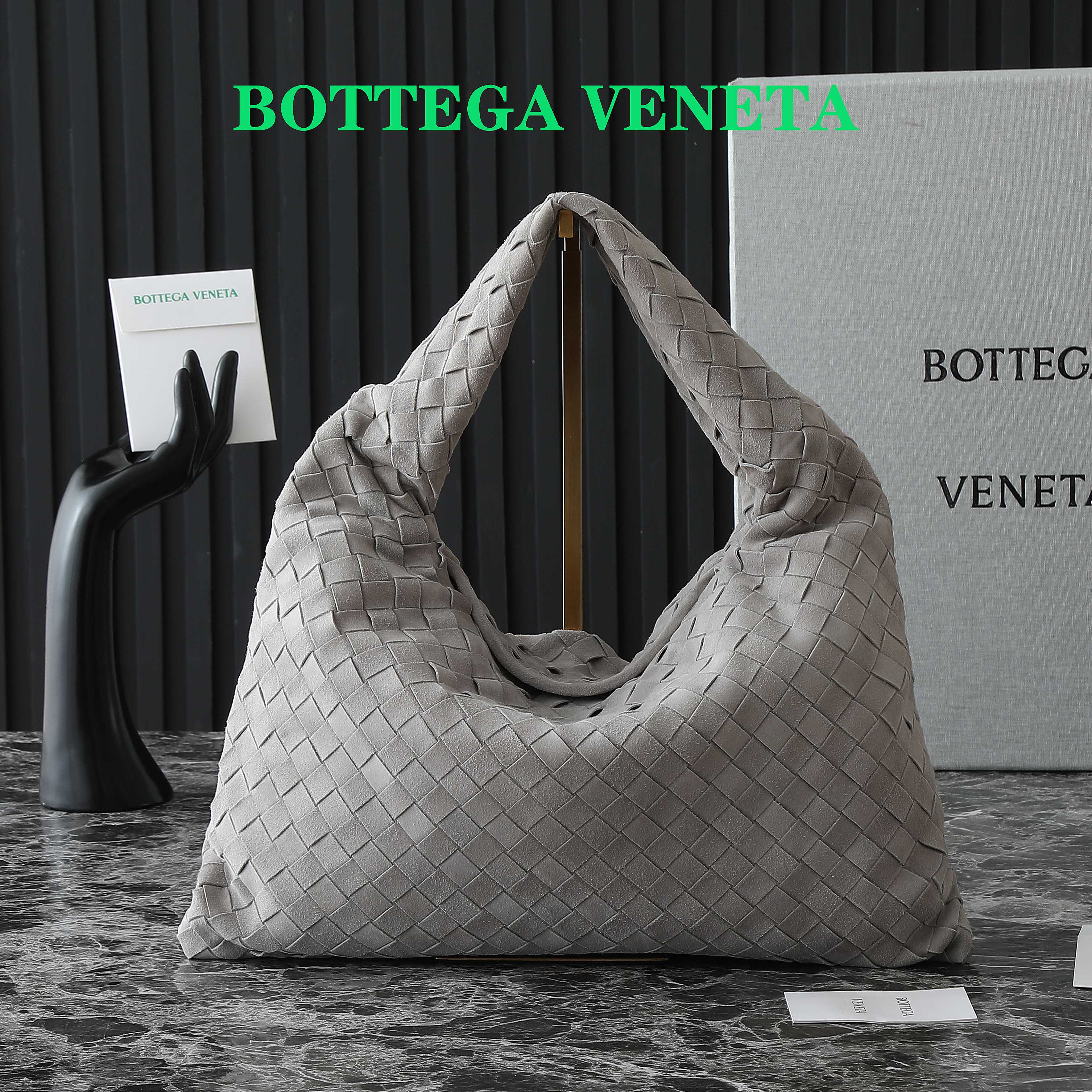 Bottega Veneta small everyday