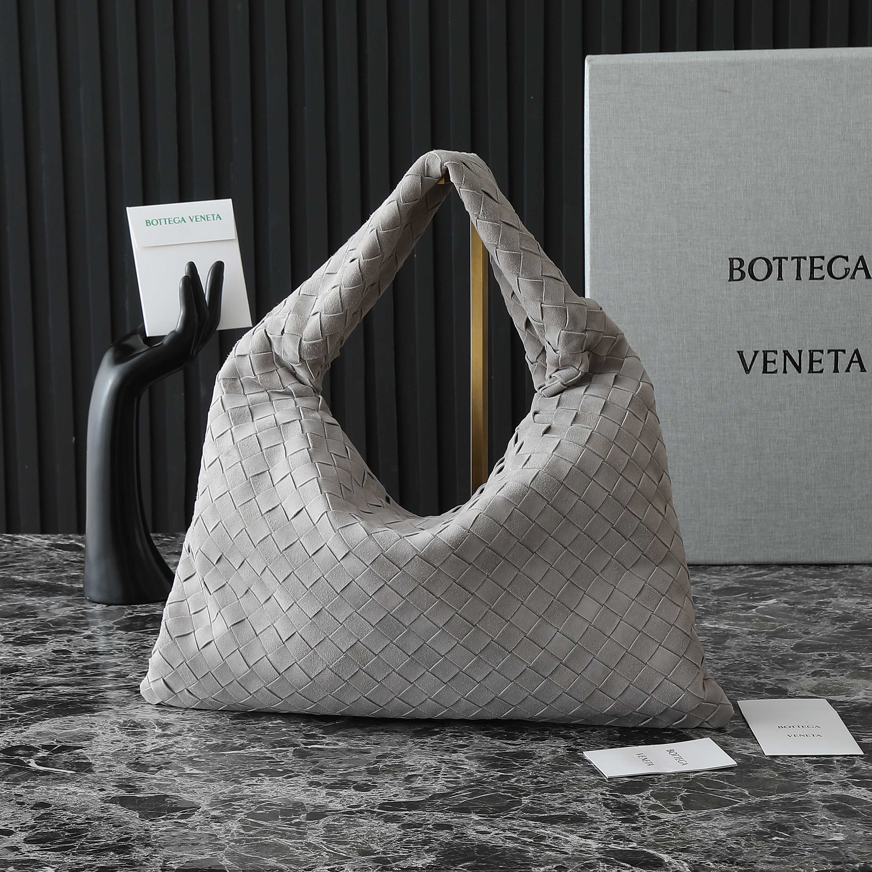 Bottega Veneta small everyday