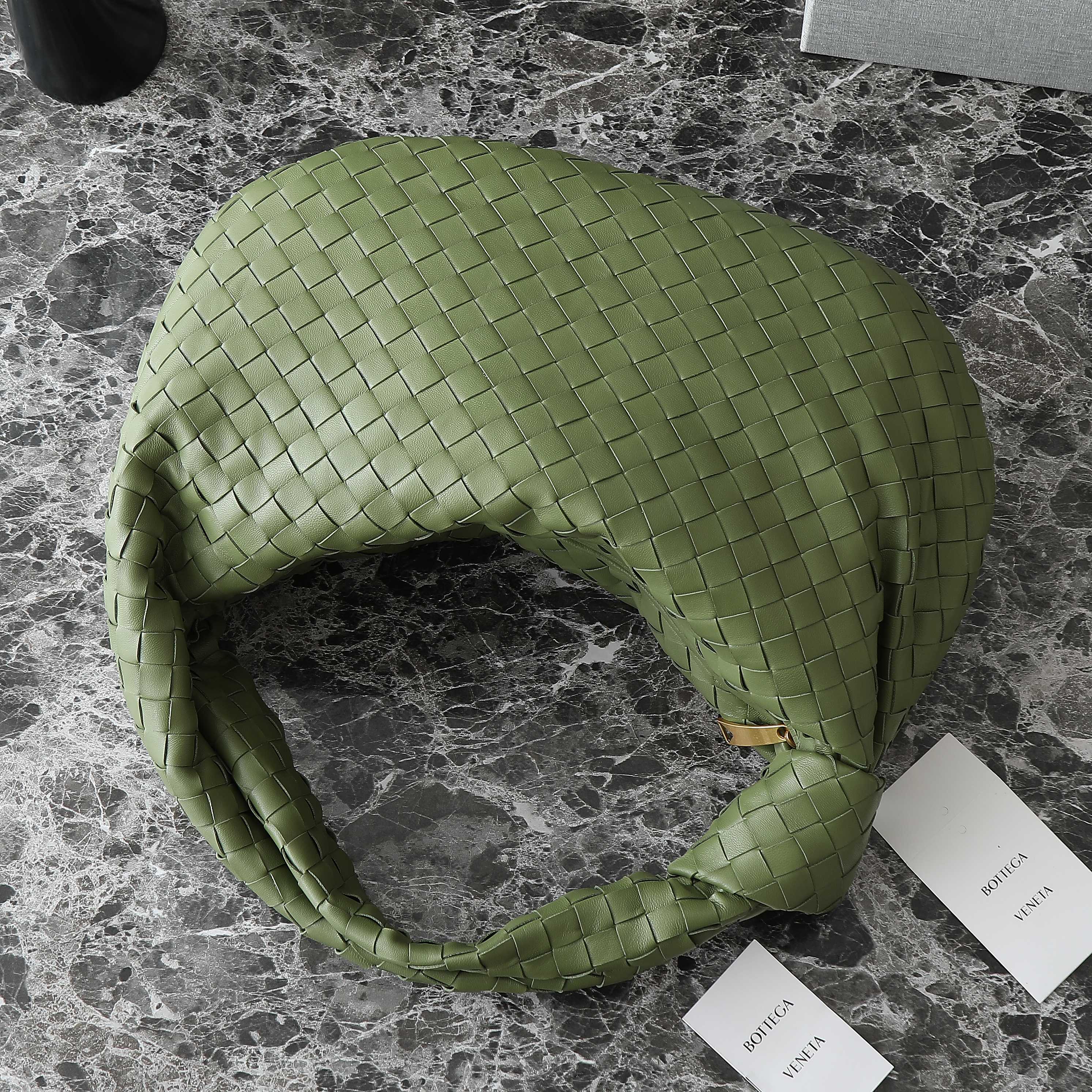 Large Woven Shoulder Bag, Stylish and Spacious, Inspired Design, 48x40x16cm 6 a1748410153837 7080