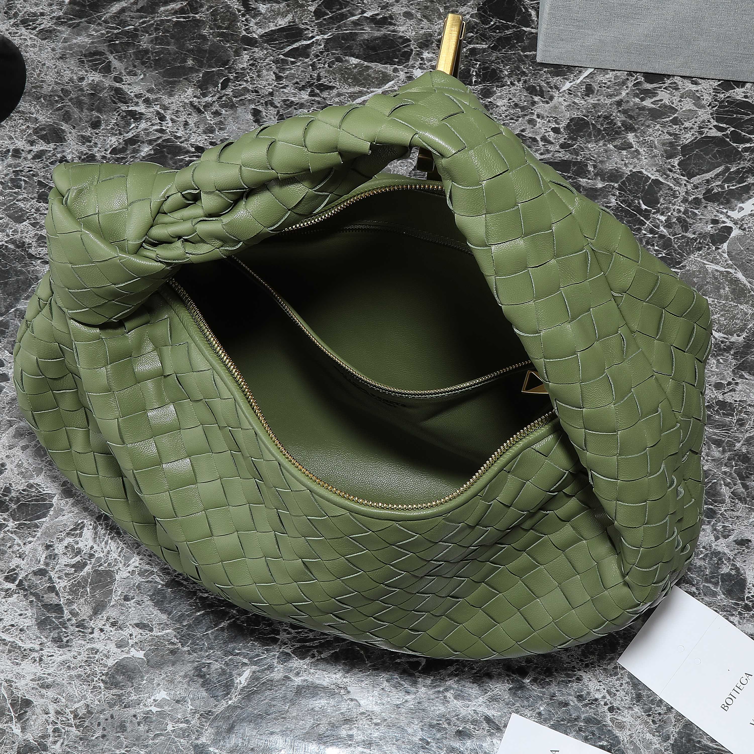 Large Woven Shoulder Bag, Stylish and Spacious, Inspired Design, 48x40x16cm 9 a1748410156545 1060