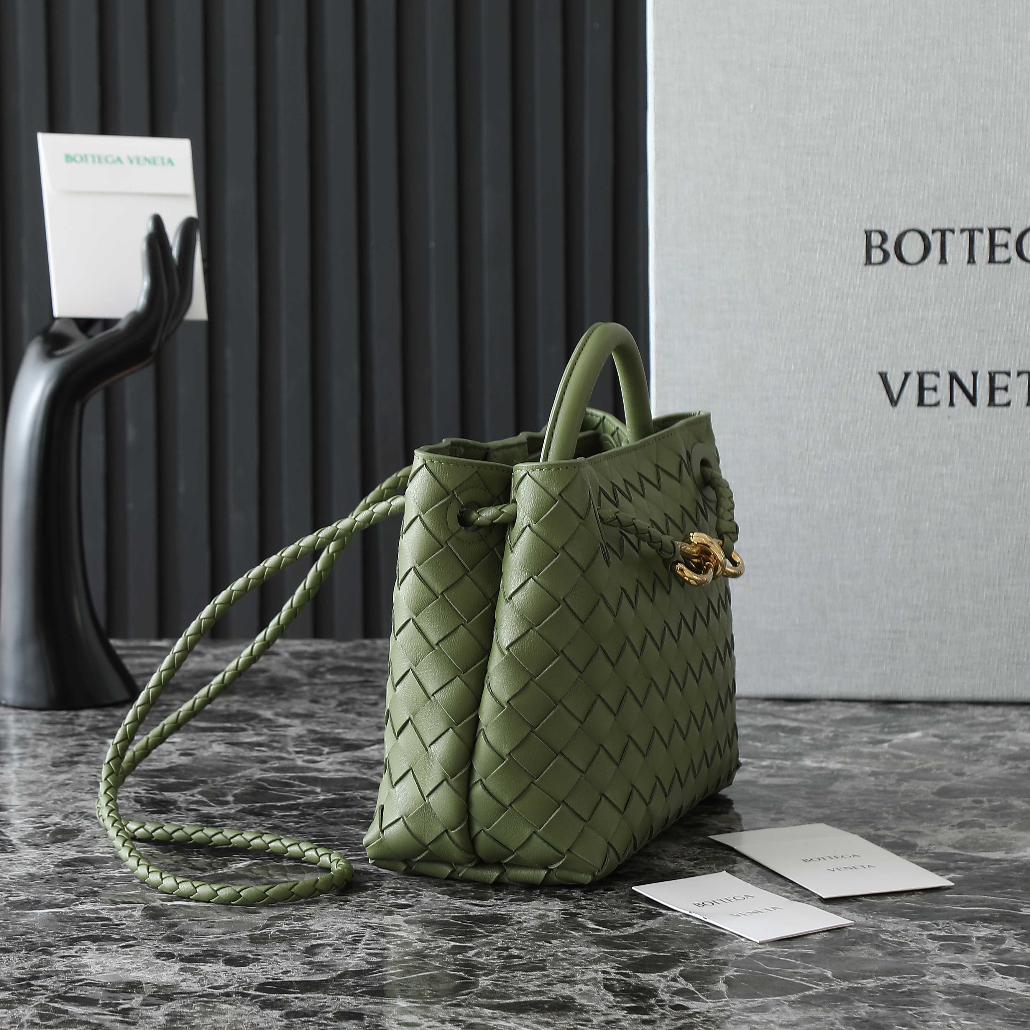 Bottega Veneta Andiamo Bag: Nappa Leather, Iconic Design, Spacious & Stylish 3 a1748410619239 6848