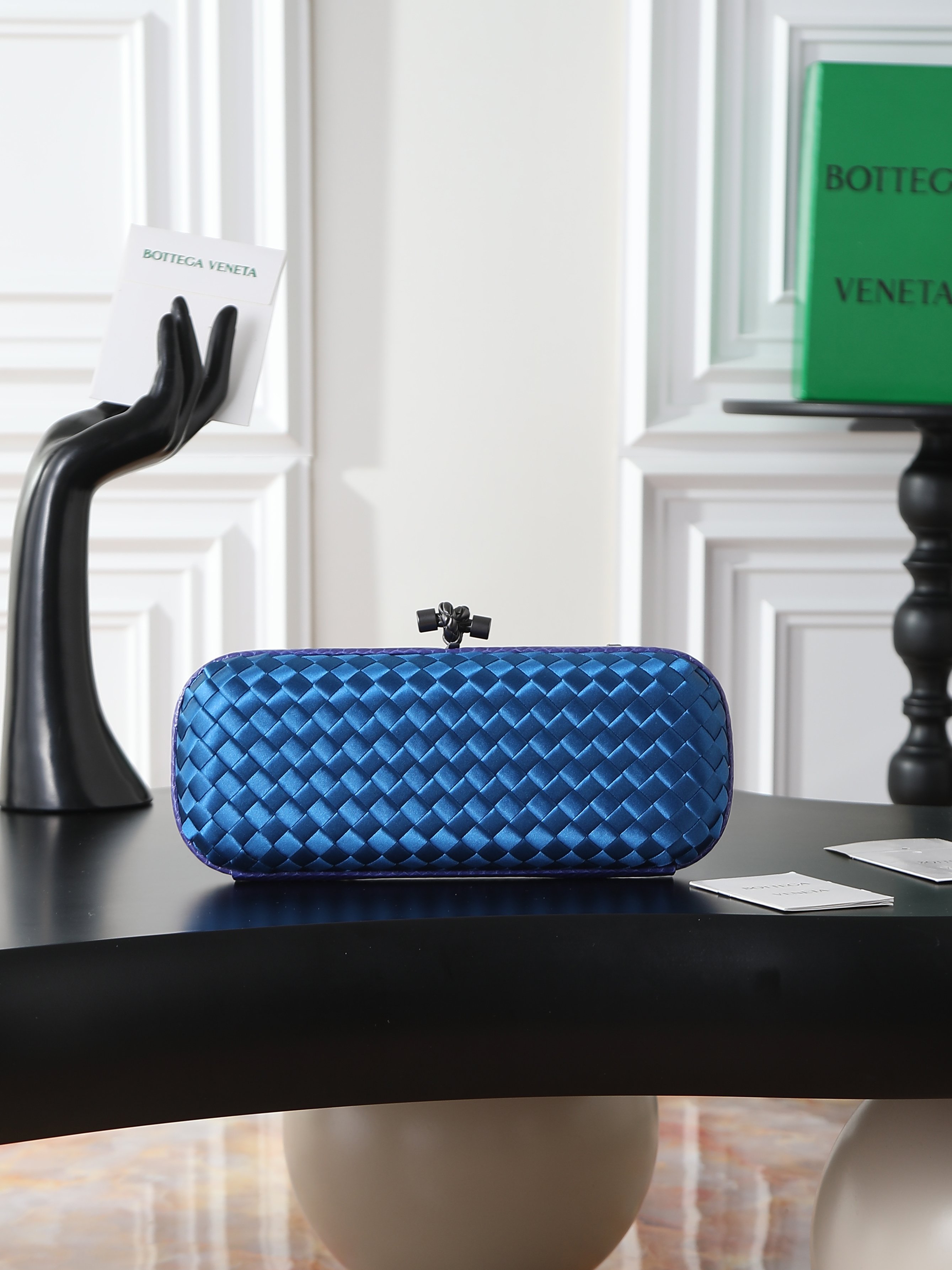 _dmQ9sUD9gea4VUj7MlUzIO3lr-iugrPHBulV6YQ