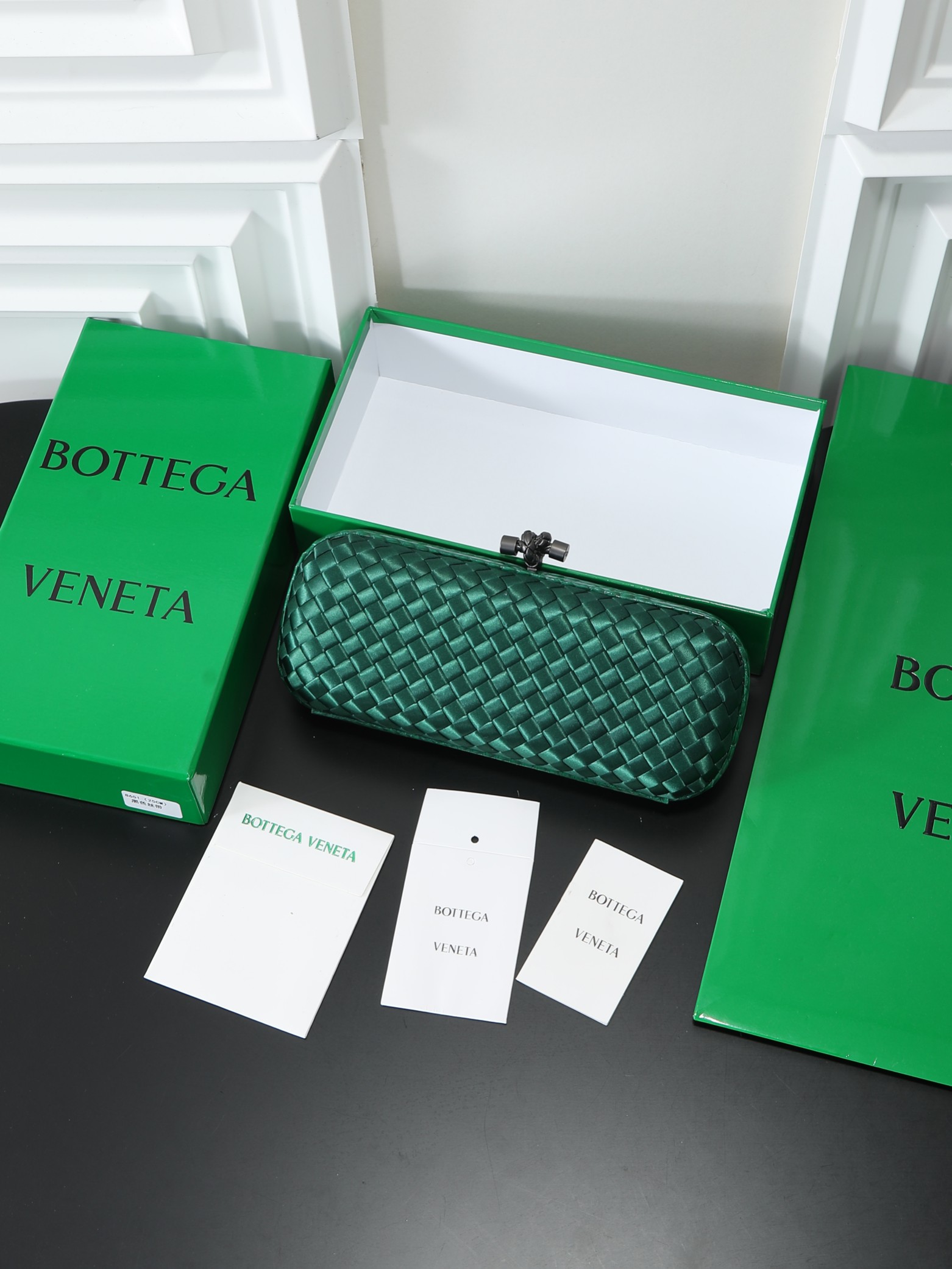 _dBy9sD58K_DGAuw7DNgcfACb_PkEm9Ap5lTT3EA