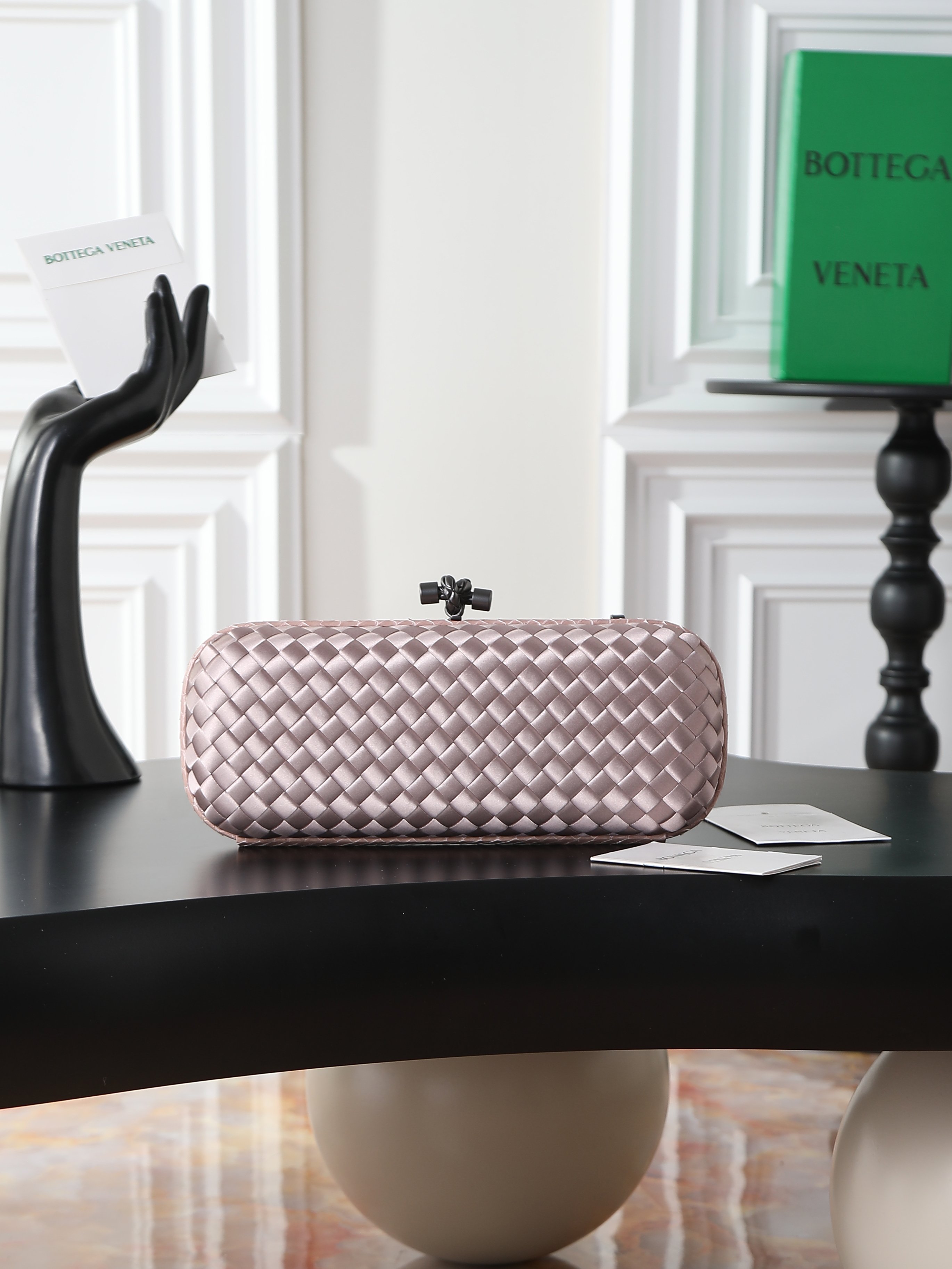 _dja9sf30LBLaWudatq4Jr6Q8nxL3xBRajoi0eig